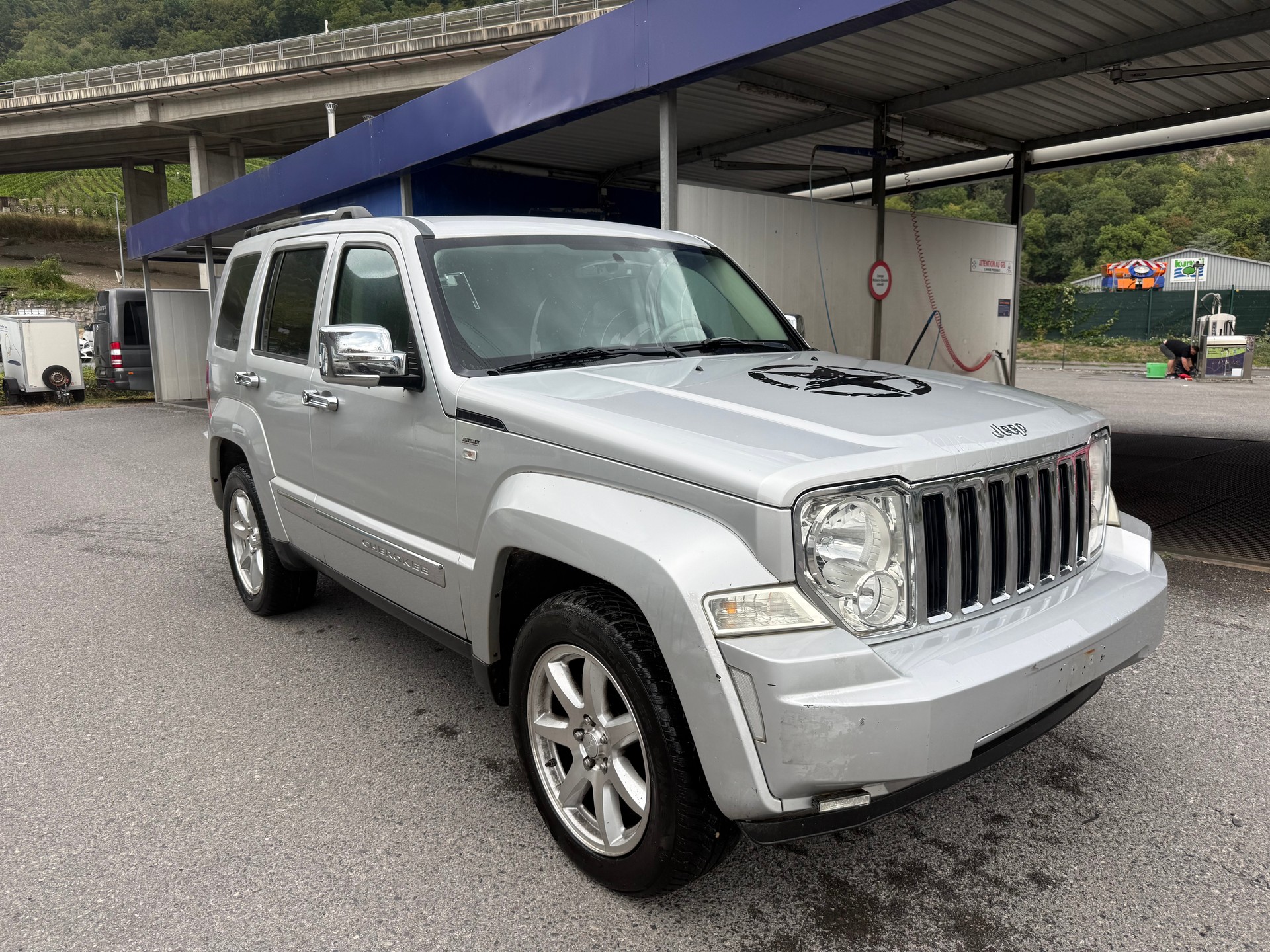 JEEP Cherokee 3.7 V6 Limited Automatic-image-1