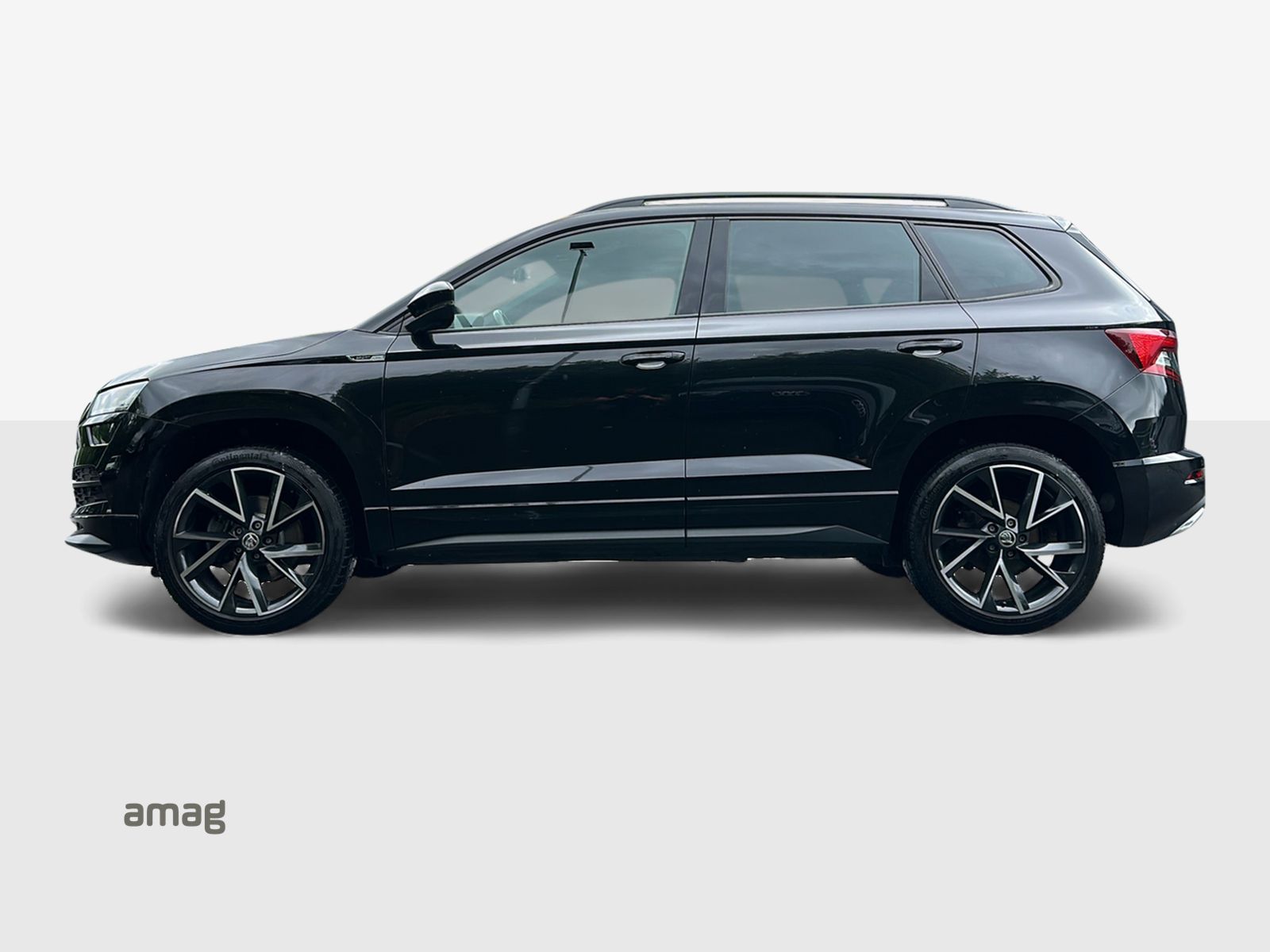 SKODA KAROQ SportLine-image-1