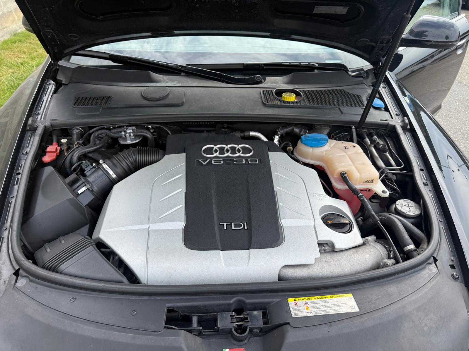 AUDI A6 Avant 3.0 V6 TDI quattro tiptronic-image-13