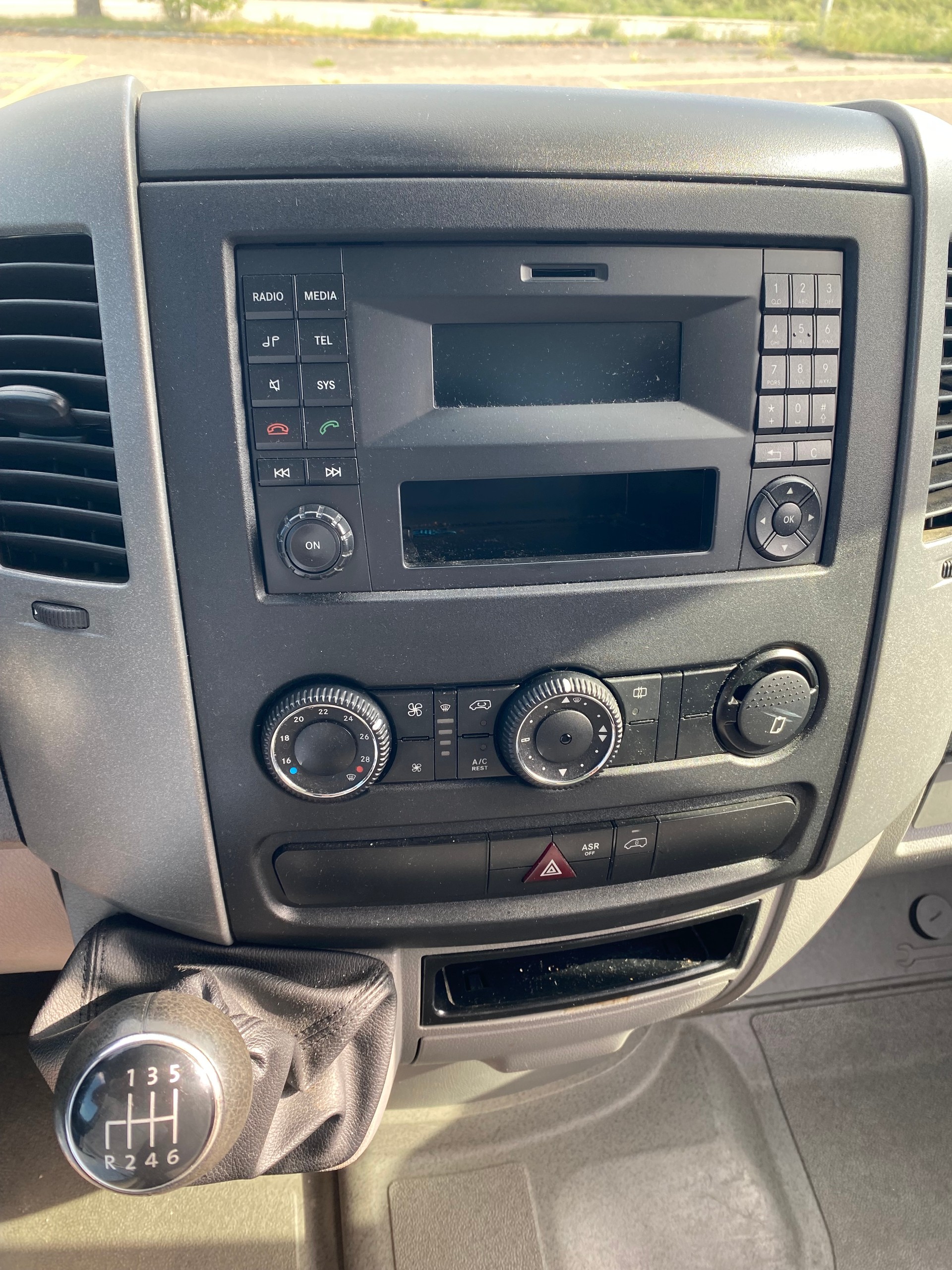VW Crafter 35 2.0 BiTDI CR-image-10