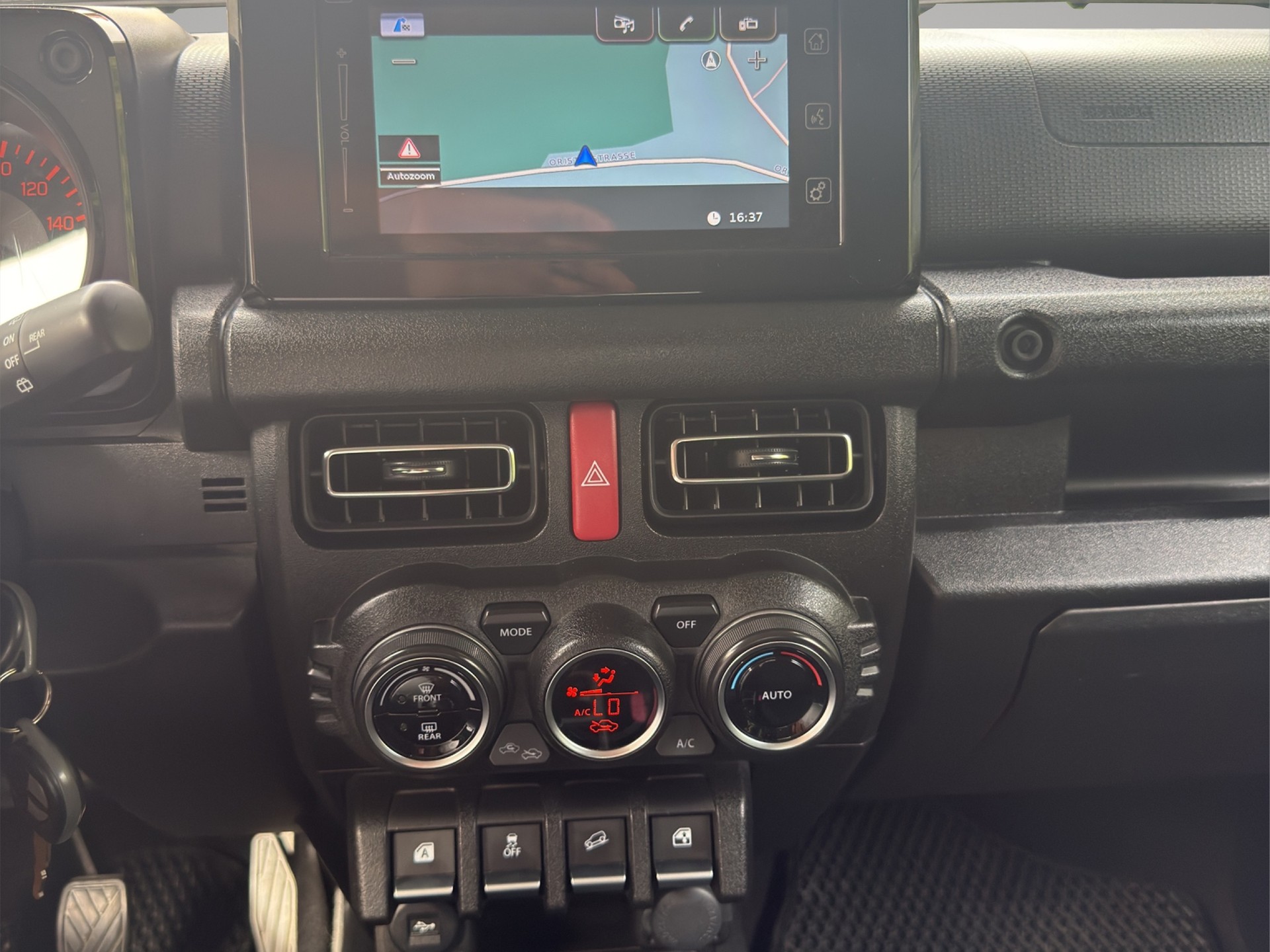 SUZUKI Jimny 1.5 Compact Top 4x4 4Plätzer-image-9