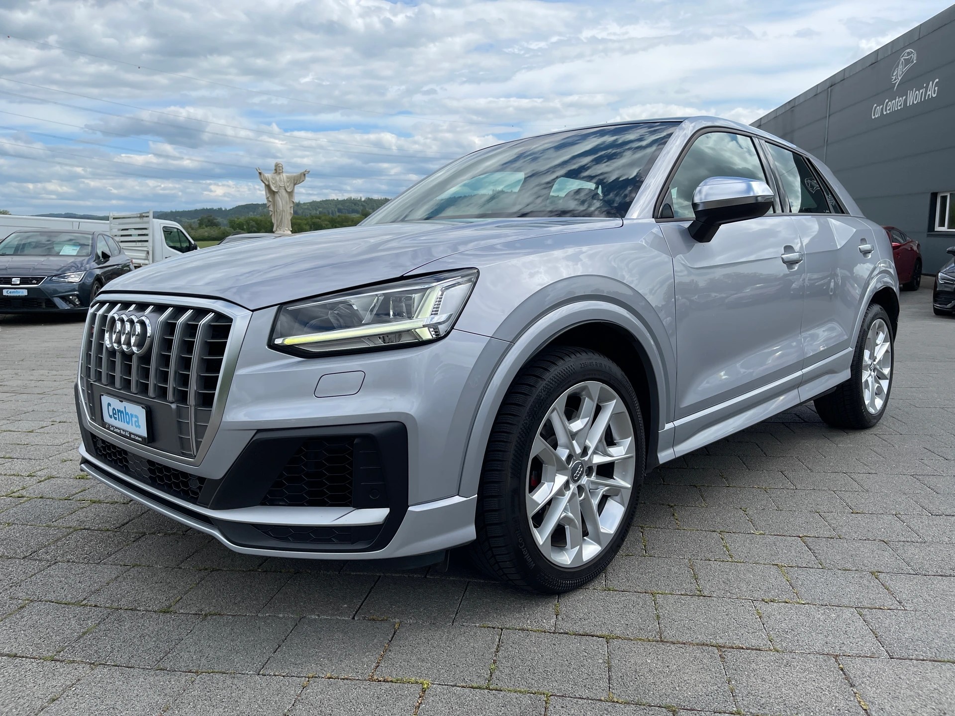 AUDI SQ2 TFSI quattro S-tronic-image-1