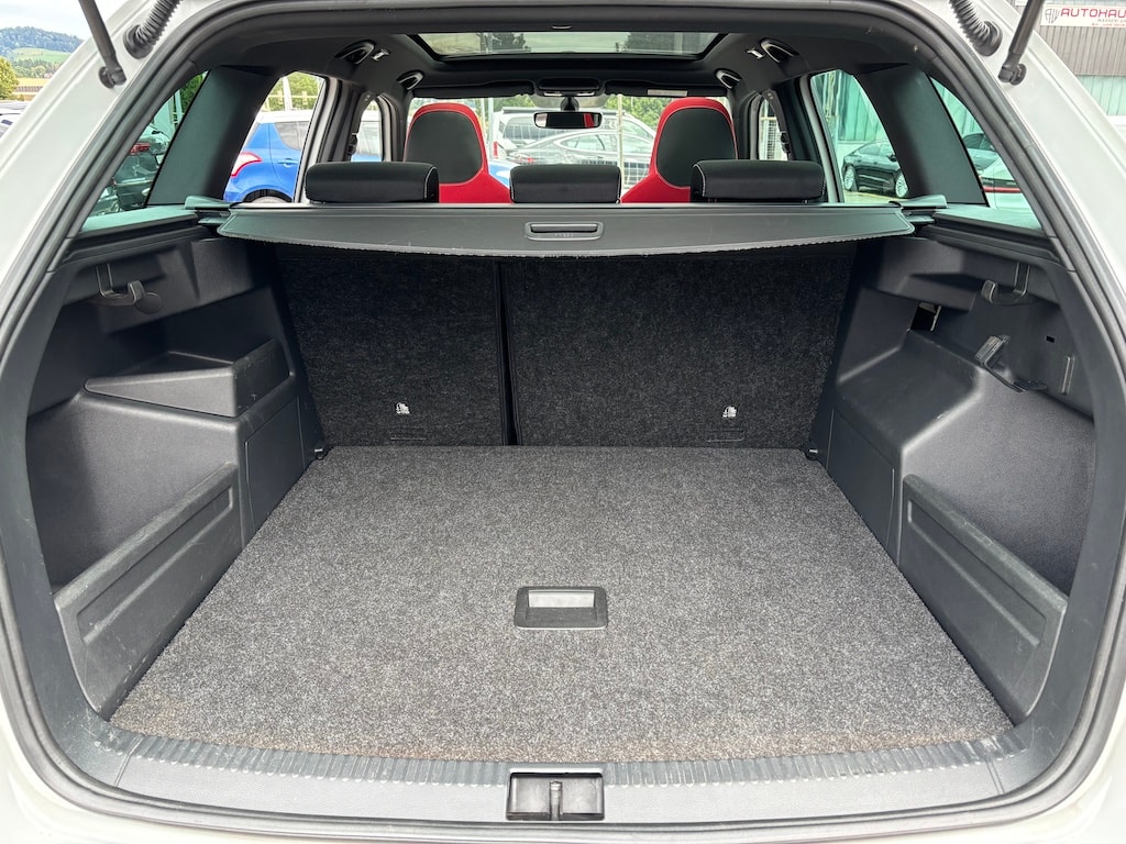 SKODA Fabia Combi 1.0 TSI Monte Carlo-image-15