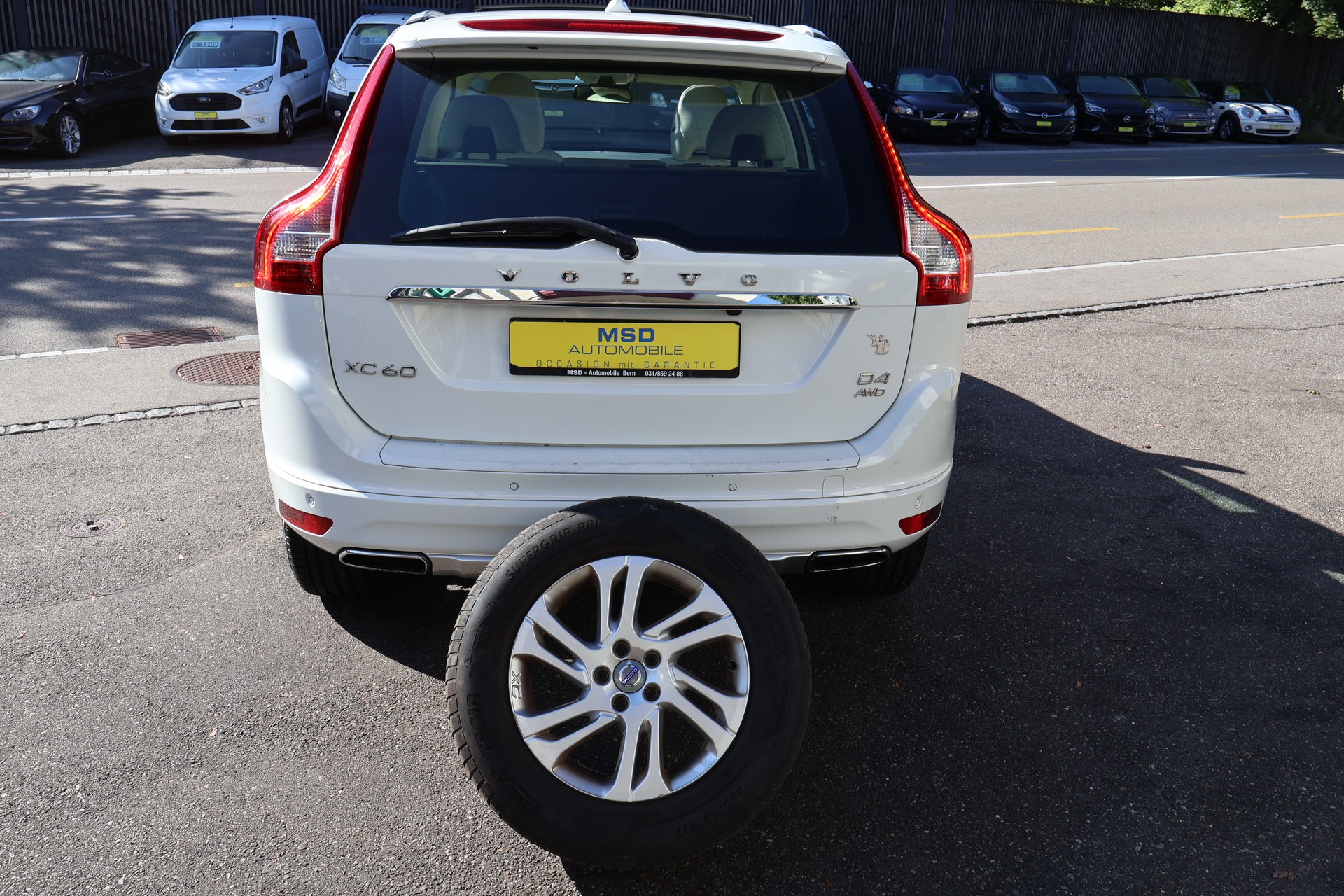 VOLVO XC60 D4 AWD R-Design-image-7