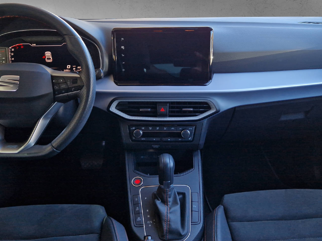 SEAT Ibiza 1.5 TSI Hola FR DSG-image-7