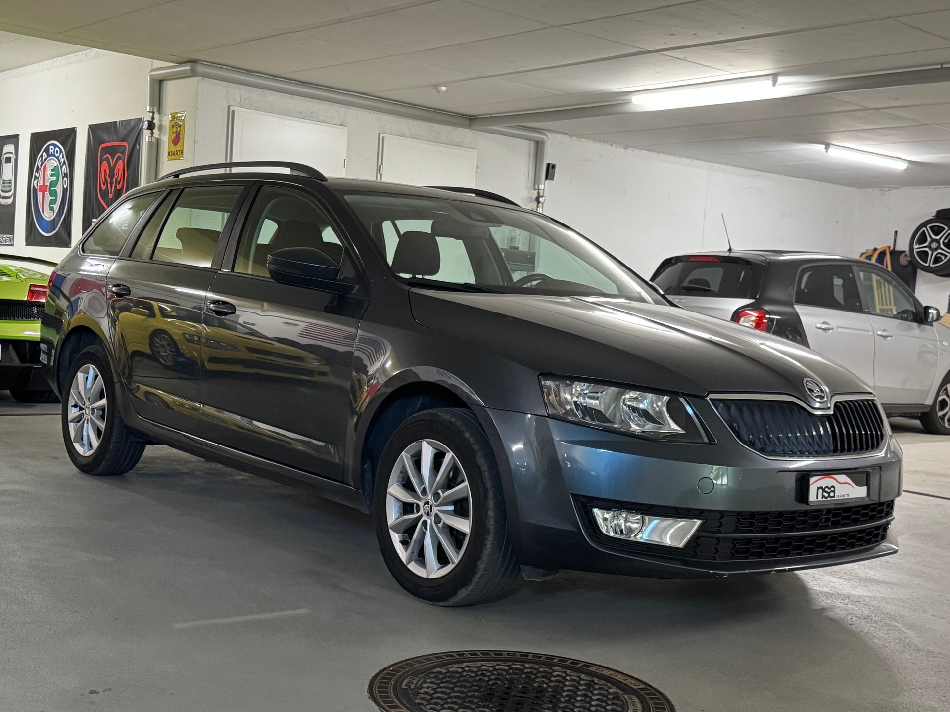 SKODA Octavia Combi 1.8 TSI Elegance 4x4 DSG mit AHK-image-2