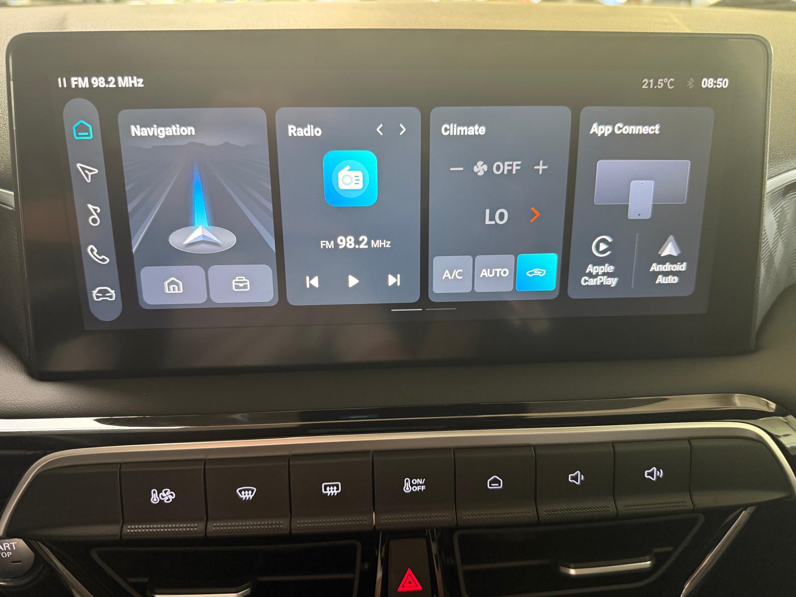 MG 3 1.5 Hybrid Luxury-image-18