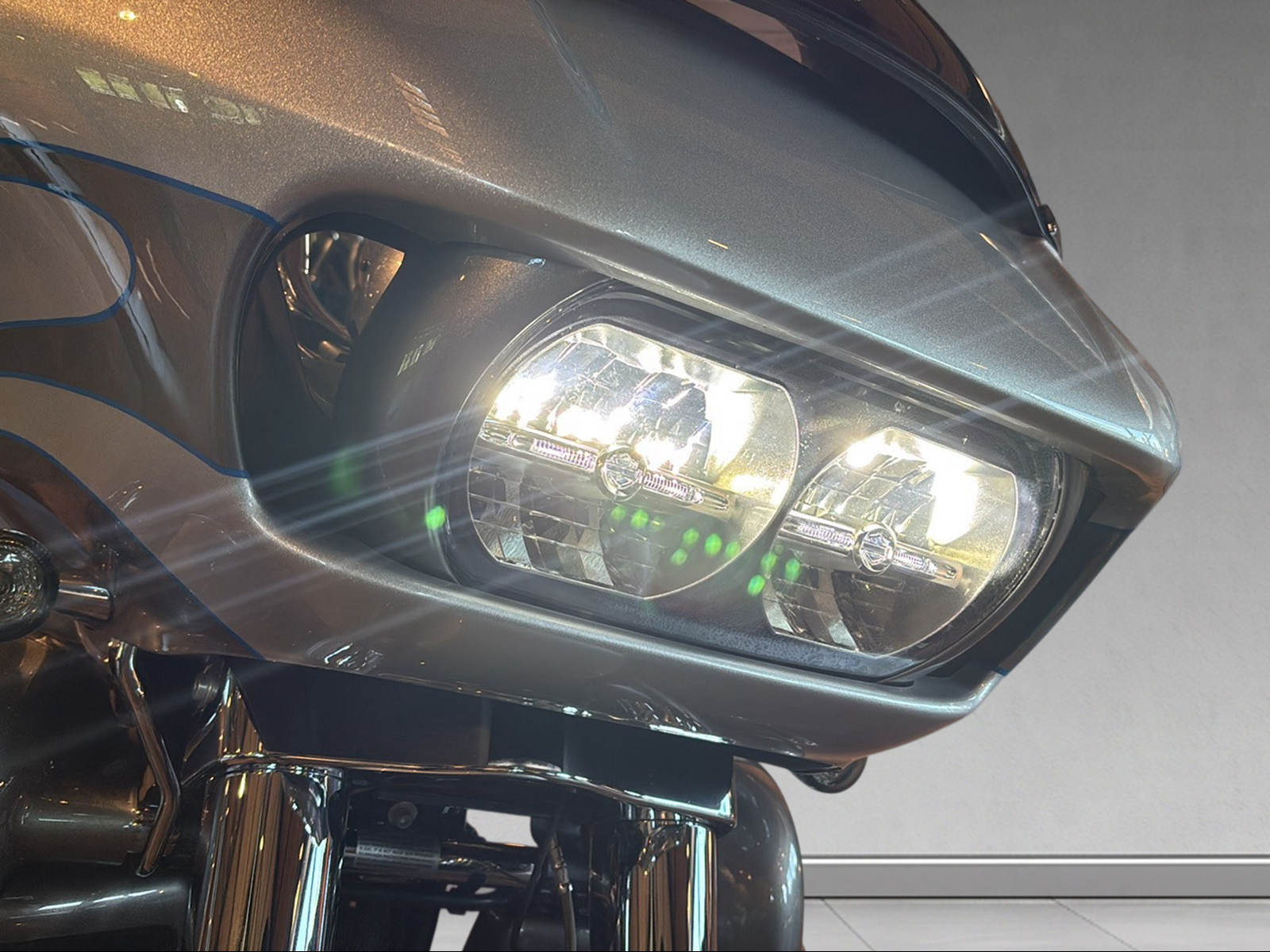 HARLEY-DAVIDSON FLTRUSE Road Glide Ultra ABS CVO-image-8
