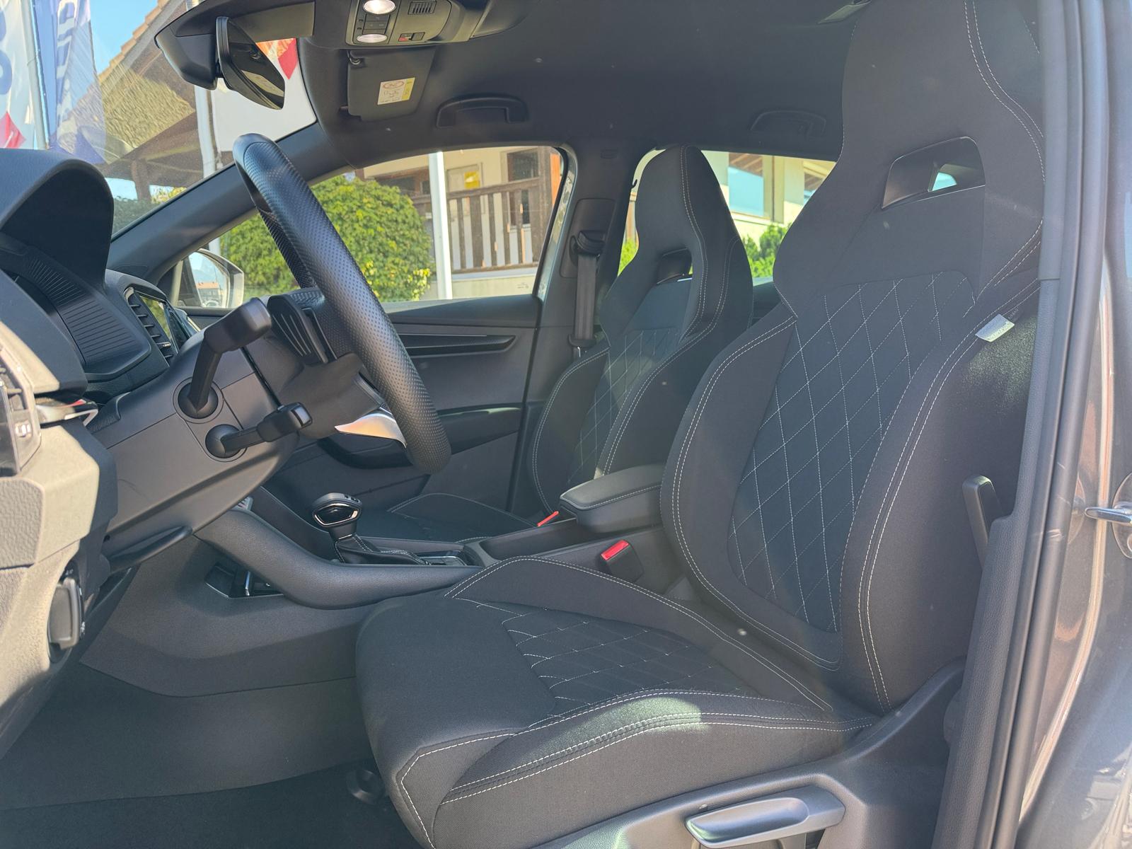 SKODA Karoq 2.0 TSI SportLine 4x4 DSG-image-12