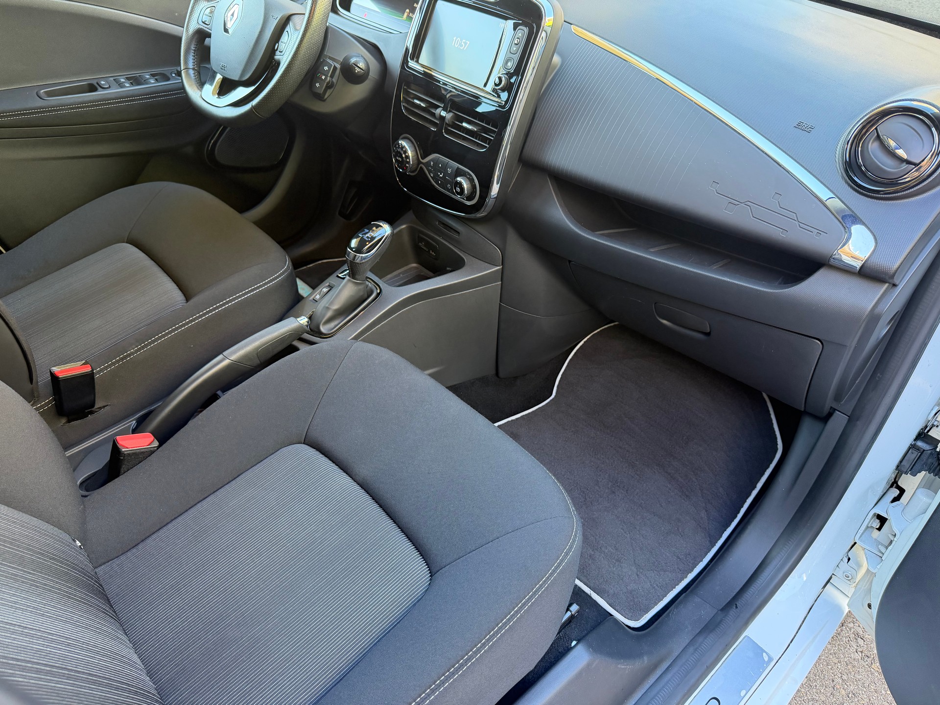 RENAULT Zoe Limited R110 (Batterie Miete)-image-8