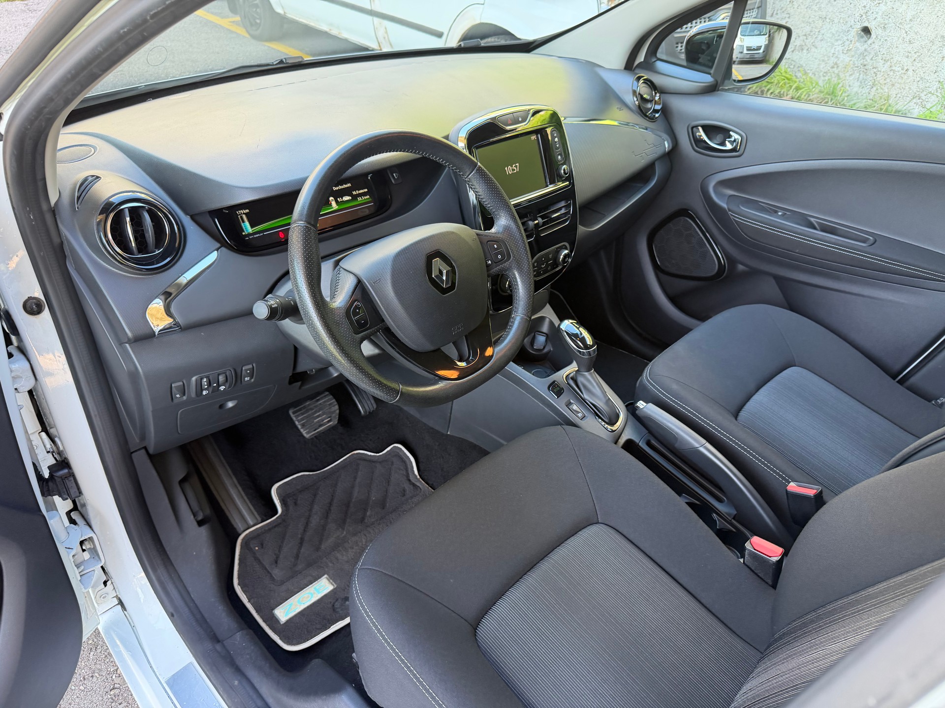 RENAULT Zoe Limited R110 (Batterie Miete)-image-6
