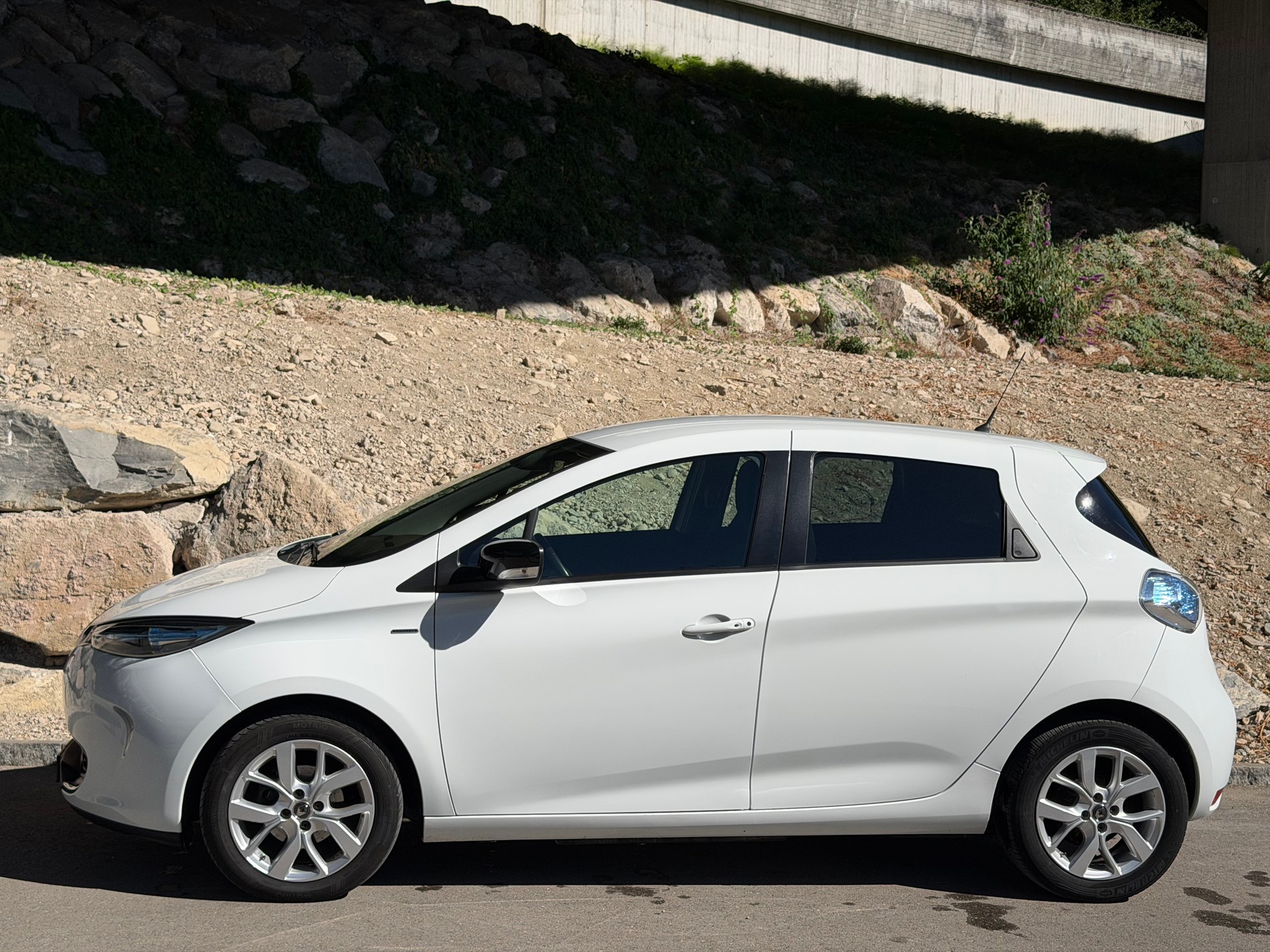 RENAULT Zoe Limited R110 (Batterie Miete)-image-2