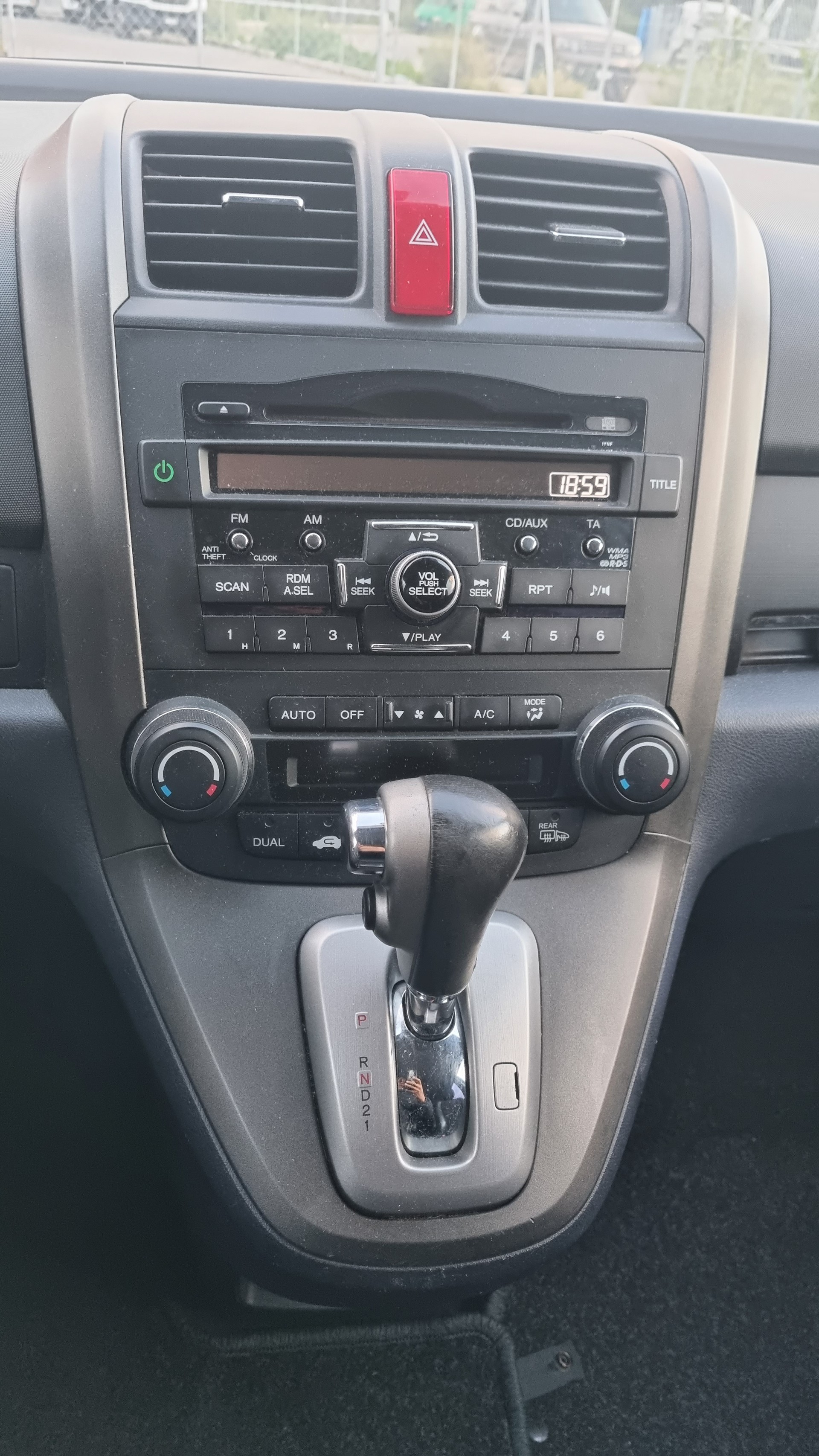 HONDA CR-V 2.0 4WD Elegance Automatic-image-11