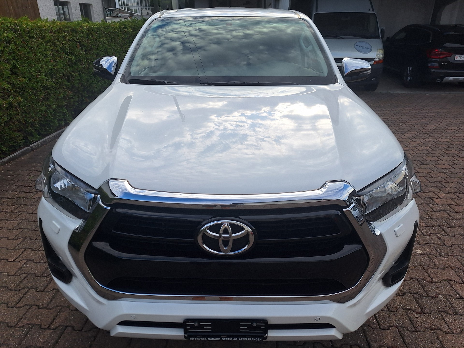 TOYOTA Hilux 2.8D-4D Style Double Cab 4x4 A-image-2