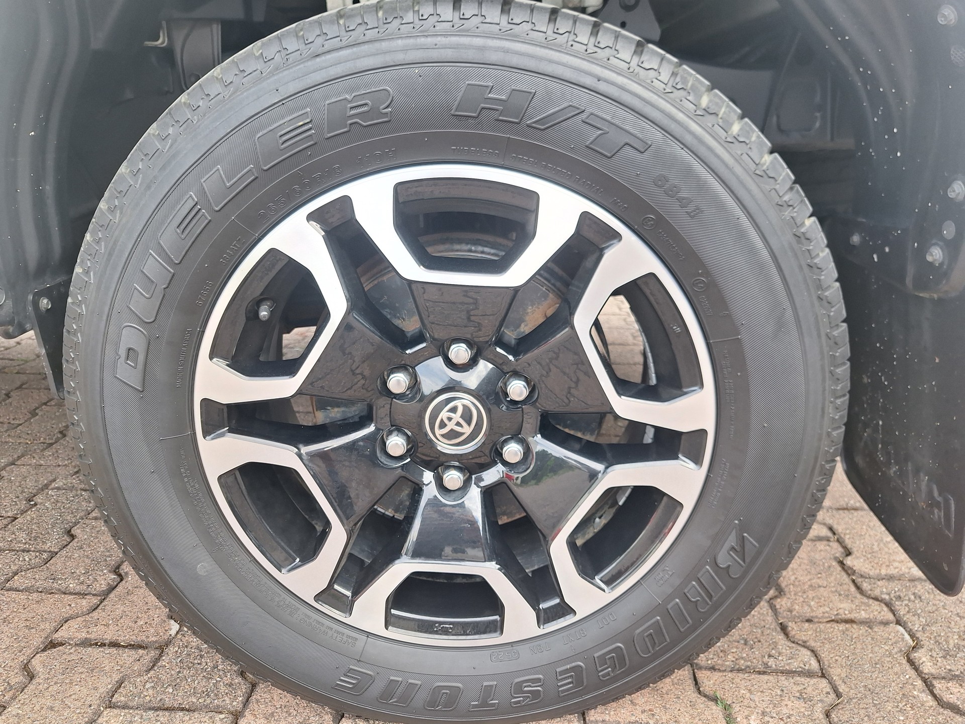 TOYOTA Hilux 2.8D-4D Style Double Cab 4x4 A-image-12