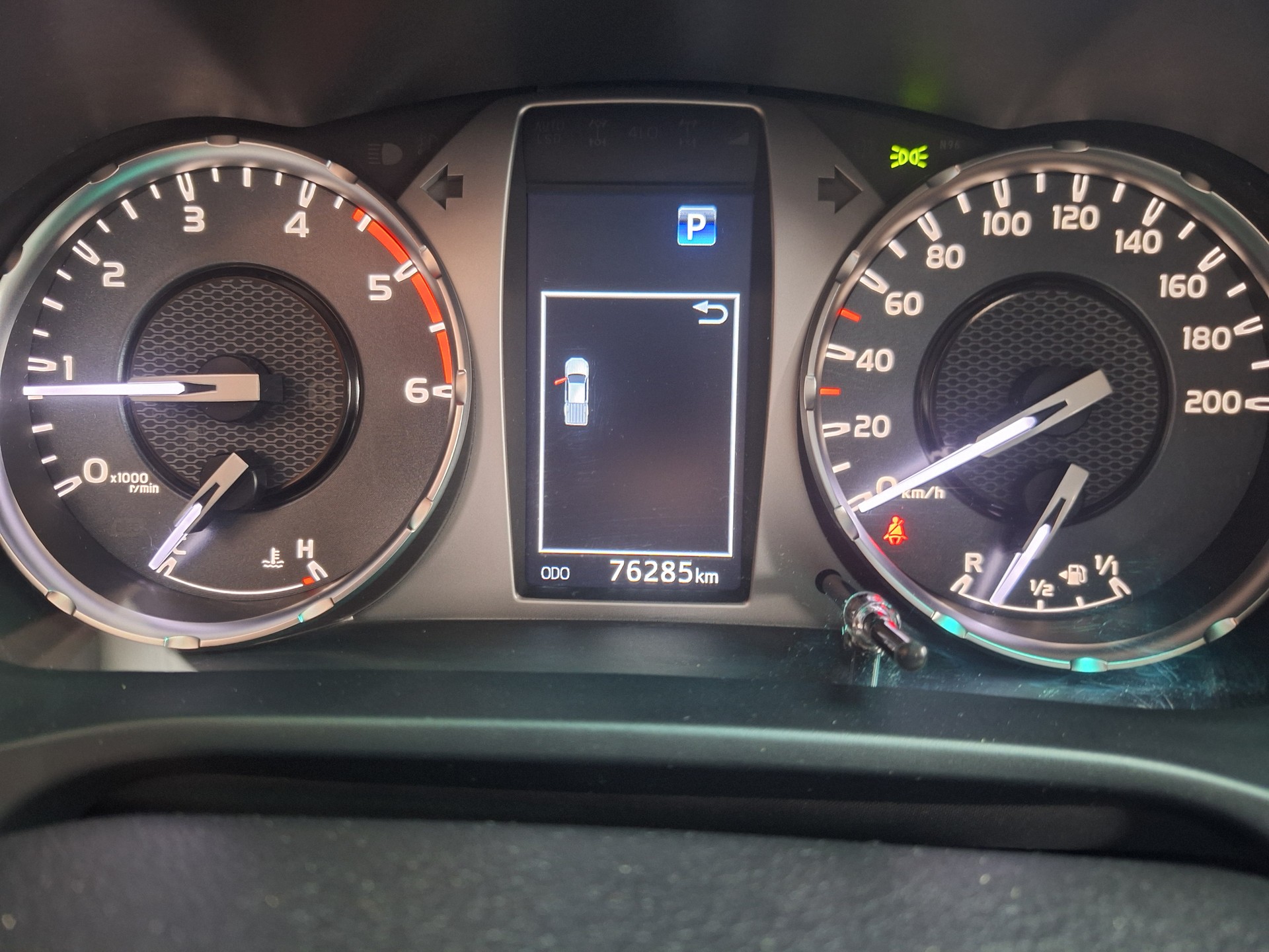 TOYOTA Hilux 2.8D-4D Style Double Cab 4x4 A-image-8