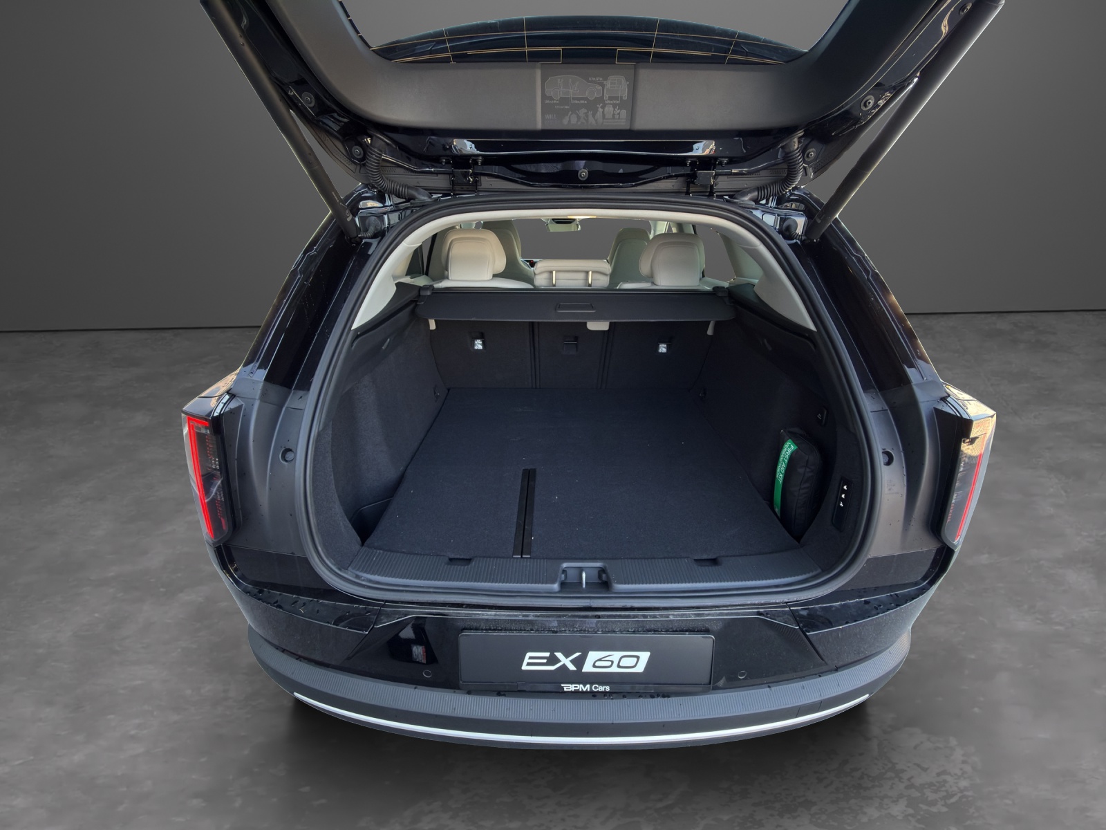 VOLVO EX60 Twin Ultra AWD-image-10