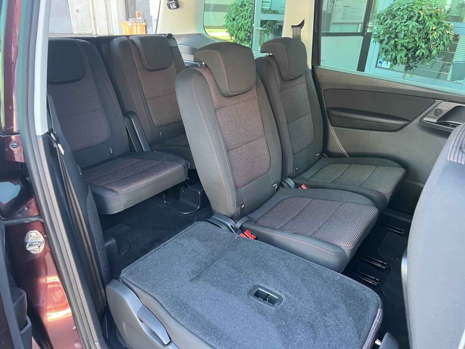 VW Sharan 1.4 TSI BlMT Comfortline DSG-image-10