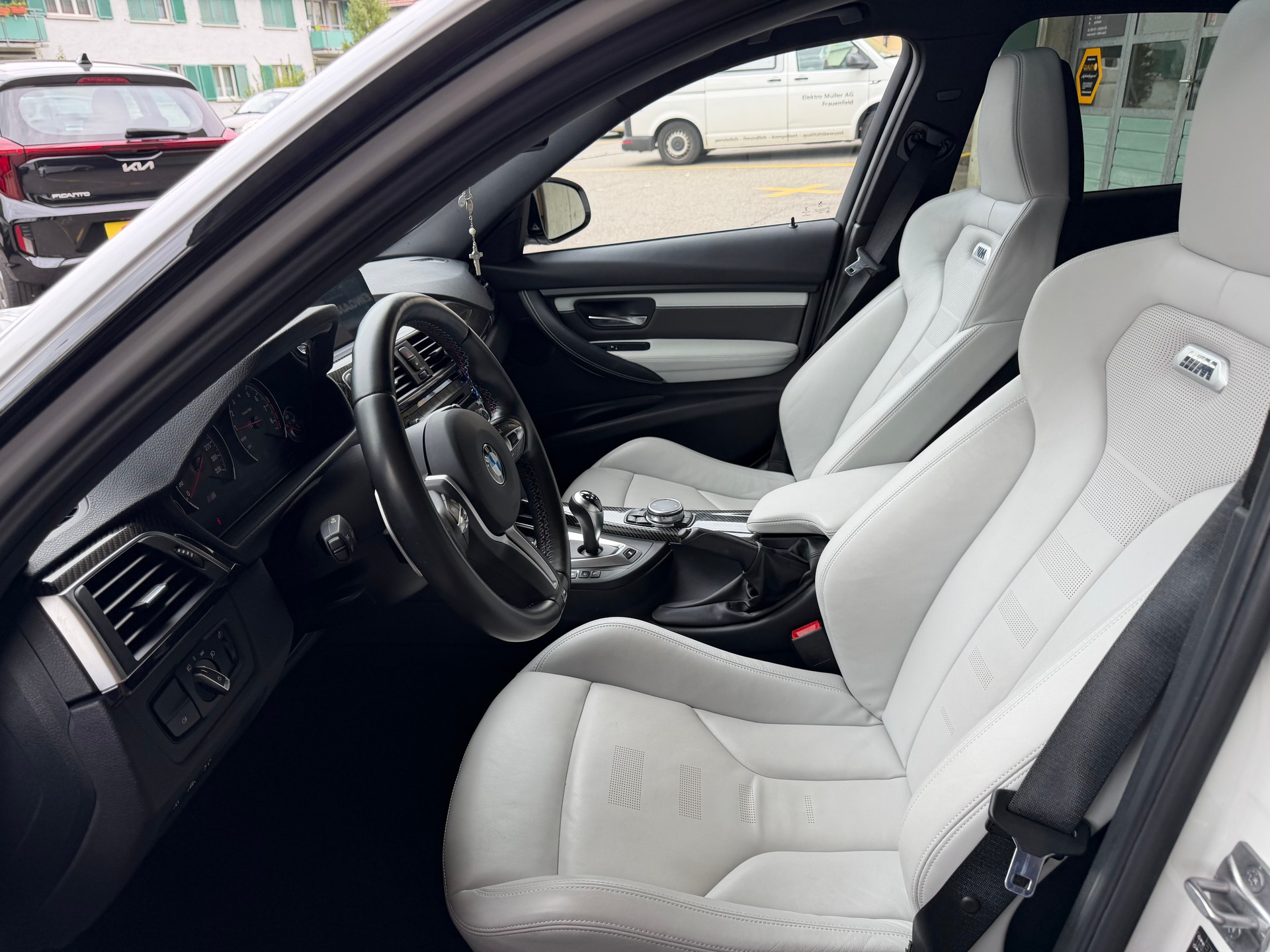 BMW M3 Drivelogic-image-7