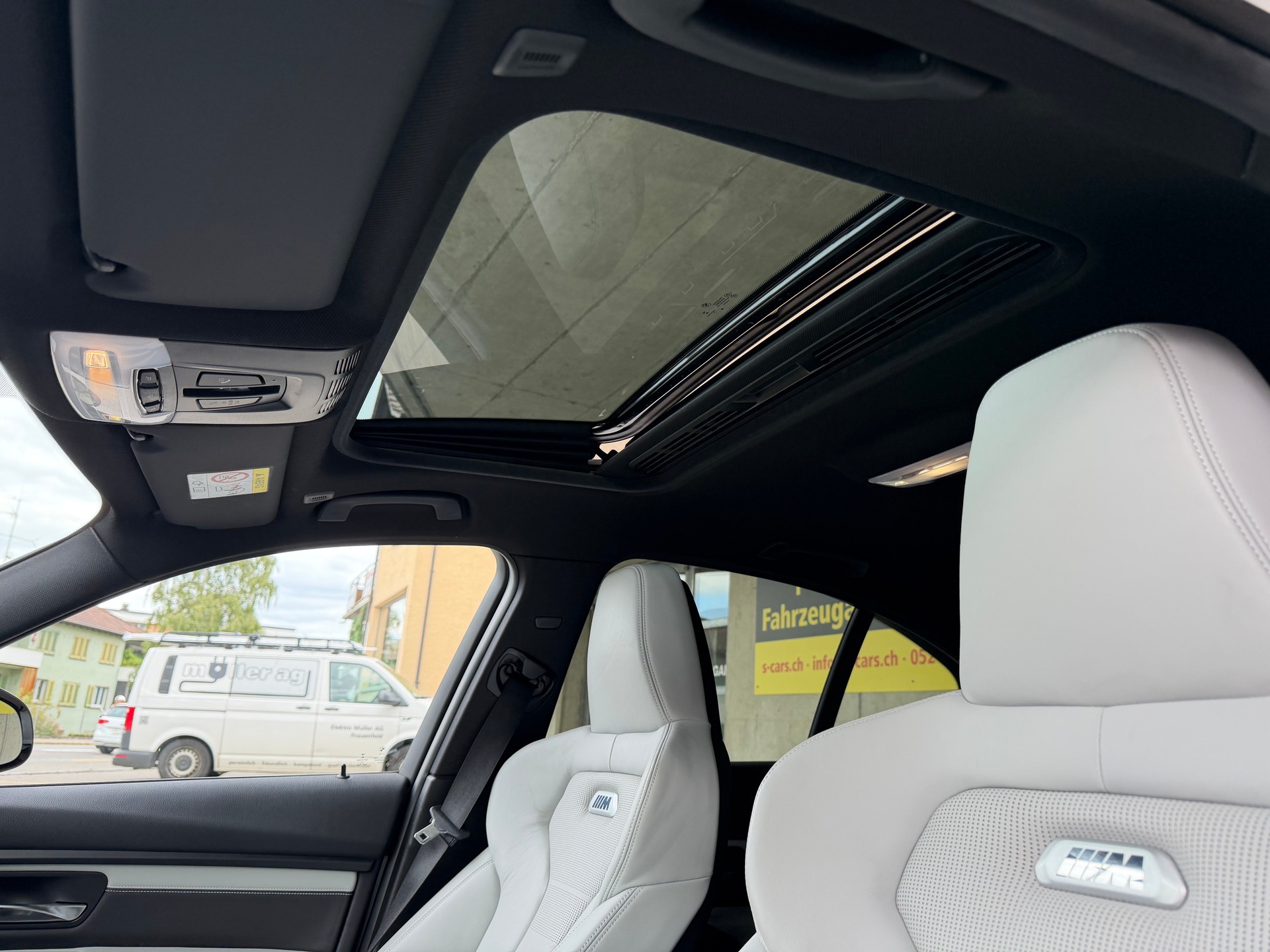BMW M3 Drivelogic-image-8