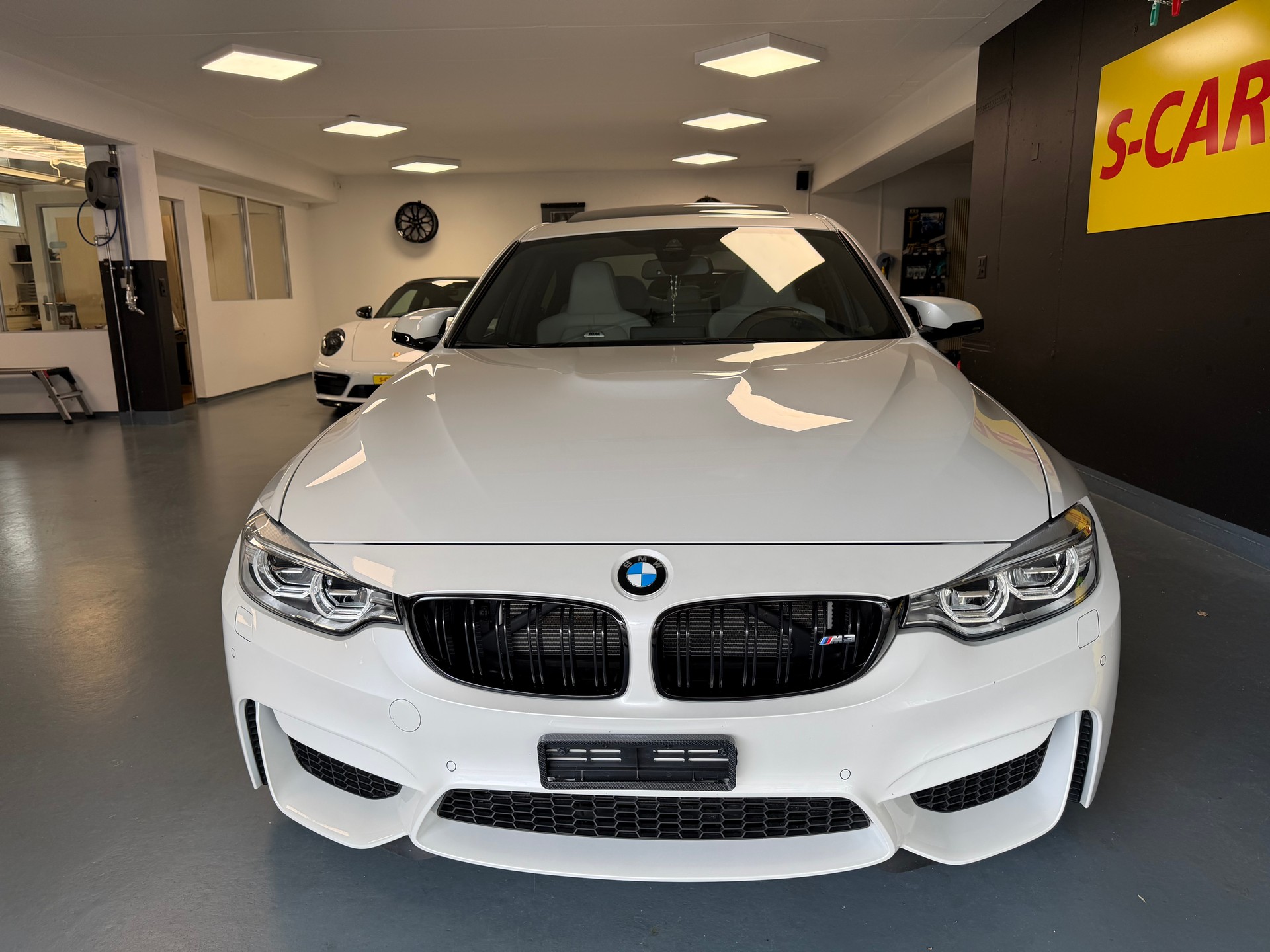 BMW M3 Drivelogic-image-4