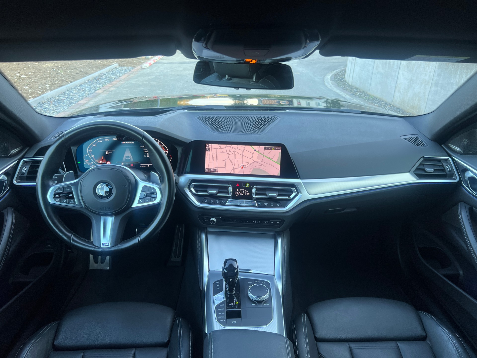 BMW M440i xDrive 48V Coupé Steptronic * Dähler Auspuffanlage * NP : 106.000.- * CH Fahrzeug * AHK *-image-6