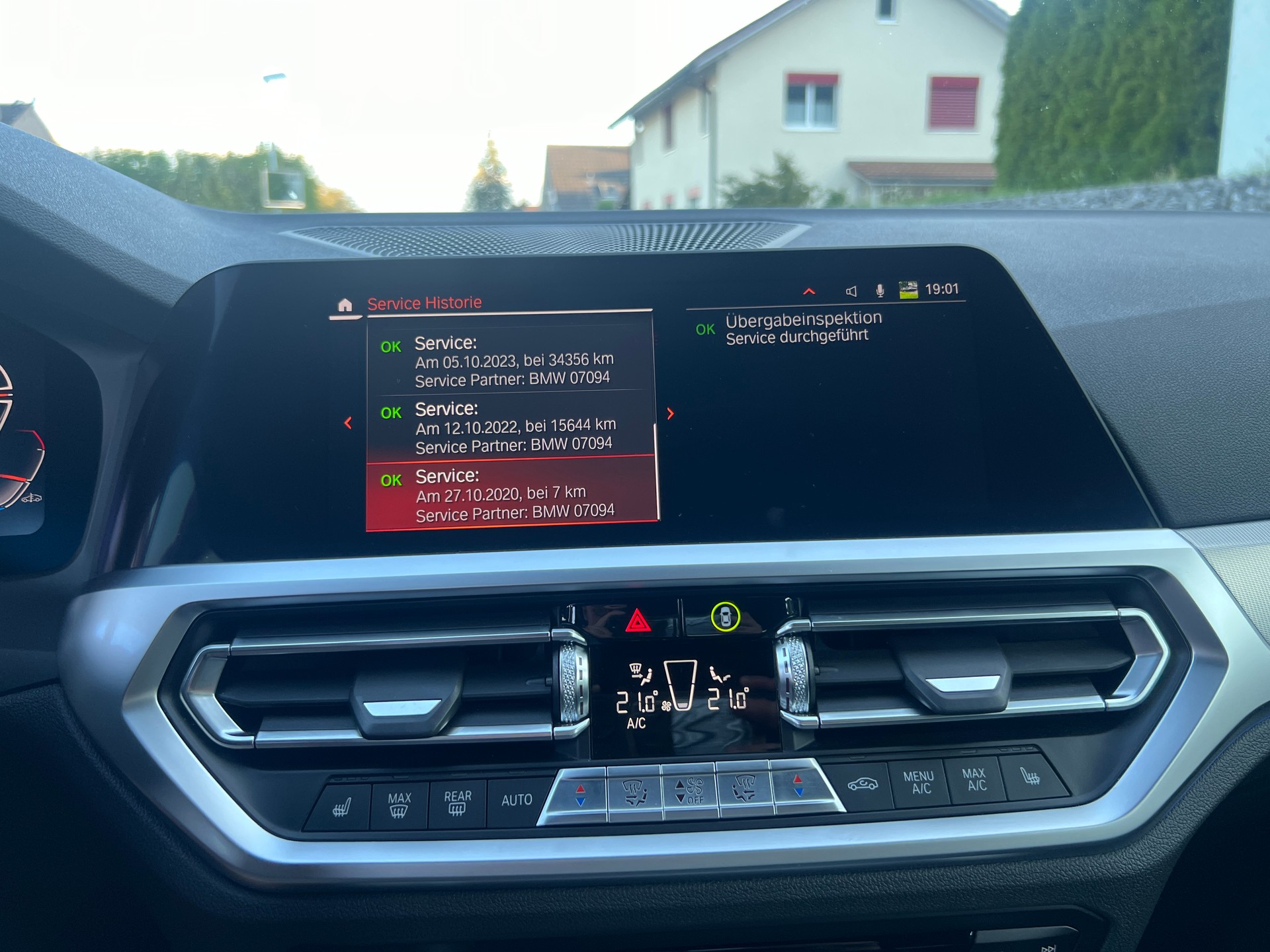 BMW M440i xDrive 48V Coupé Steptronic * Dähler Auspuffanlage * NP : 106.000.- * CH Fahrzeug * AHK *-image-11