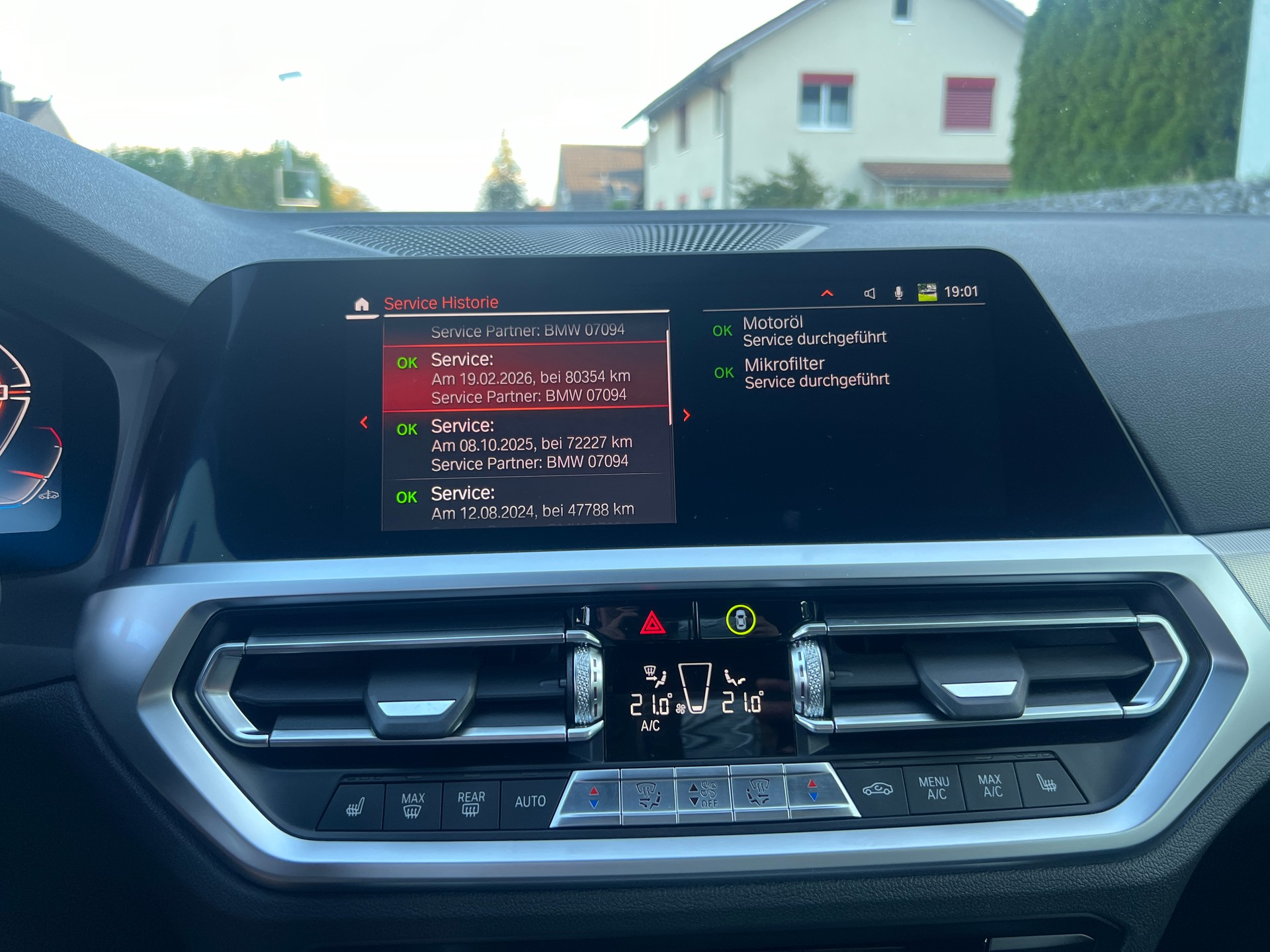 BMW M440i xDrive 48V Coupé Steptronic * Dähler Auspuffanlage * NP : 106.000.- * CH Fahrzeug * AHK *-image-12