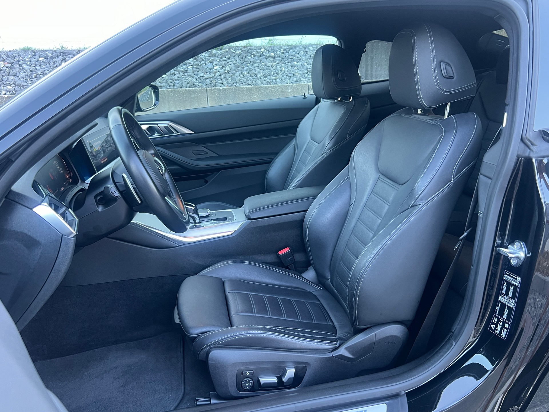 BMW M440i xDrive 48V Coupé Steptronic * Dähler Auspuffanlage * NP : 106.000.- * CH Fahrzeug * AHK *-image-7