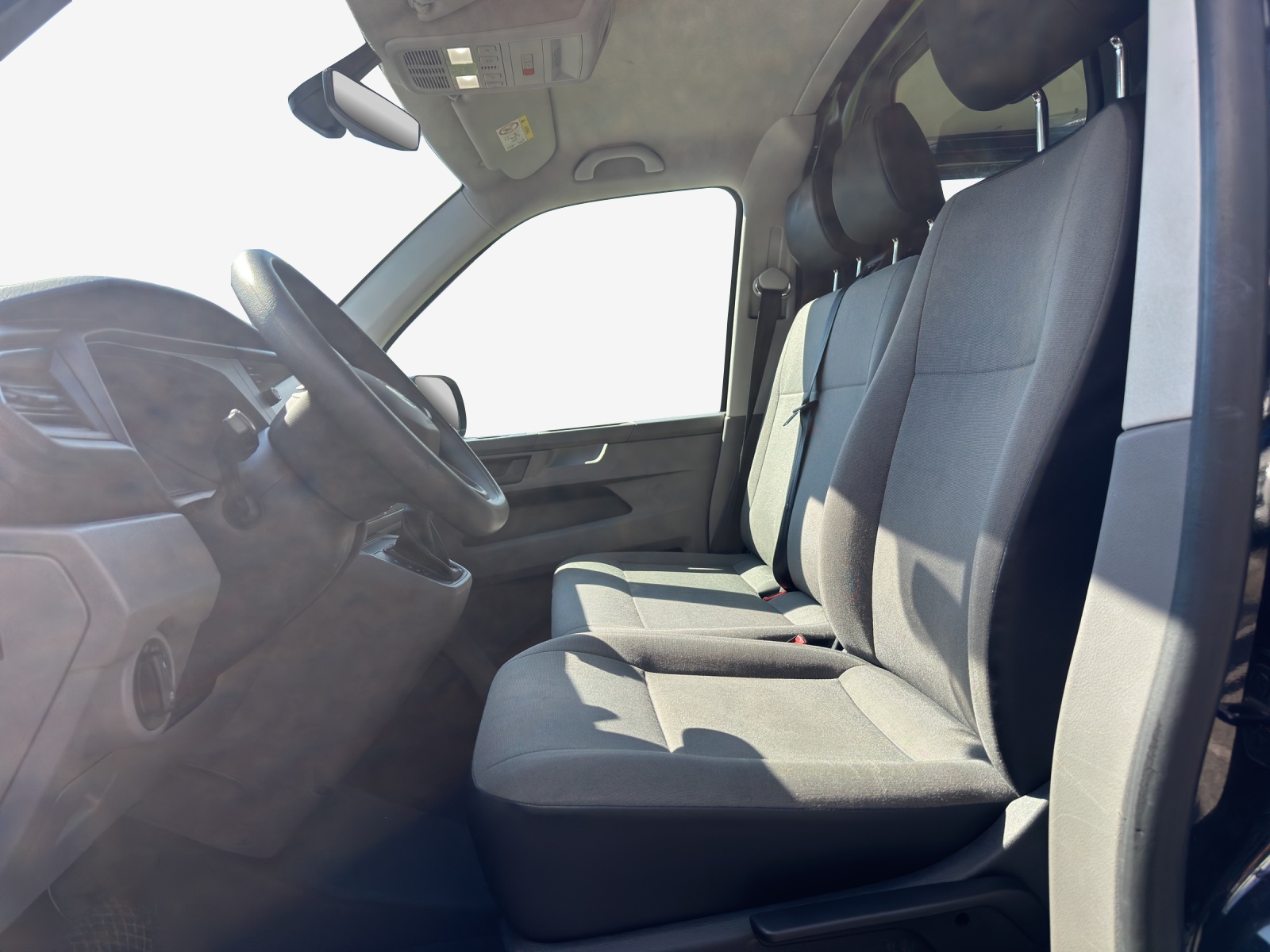 VW T6.1 2.0 TDI DSG-image-7