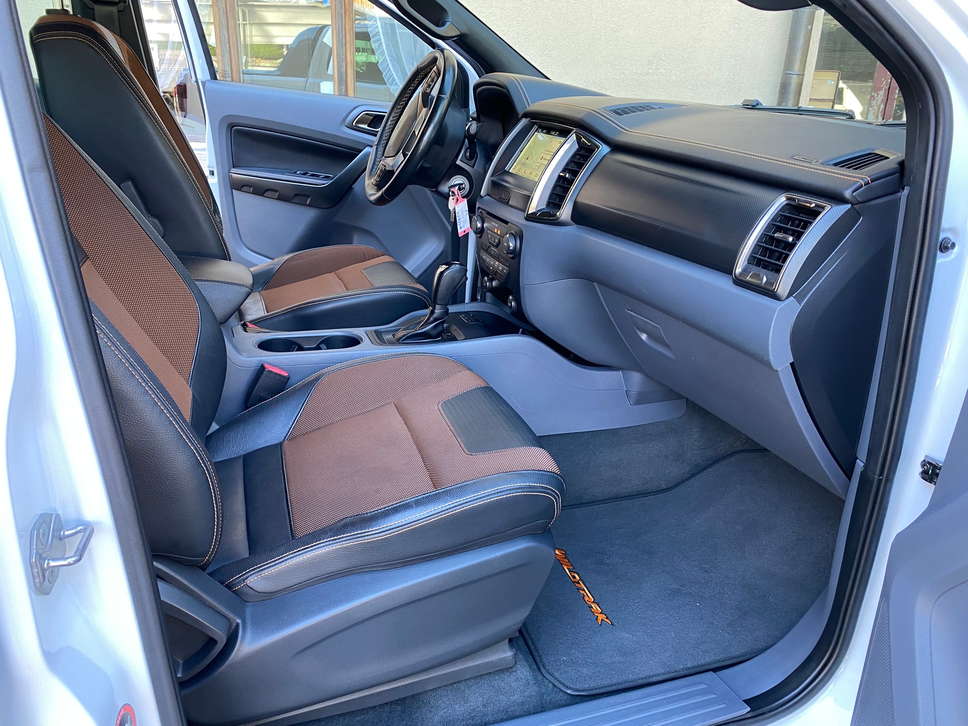 FORD Ranger Wildtrak 3.2 TDCi 4x4 A-image-6