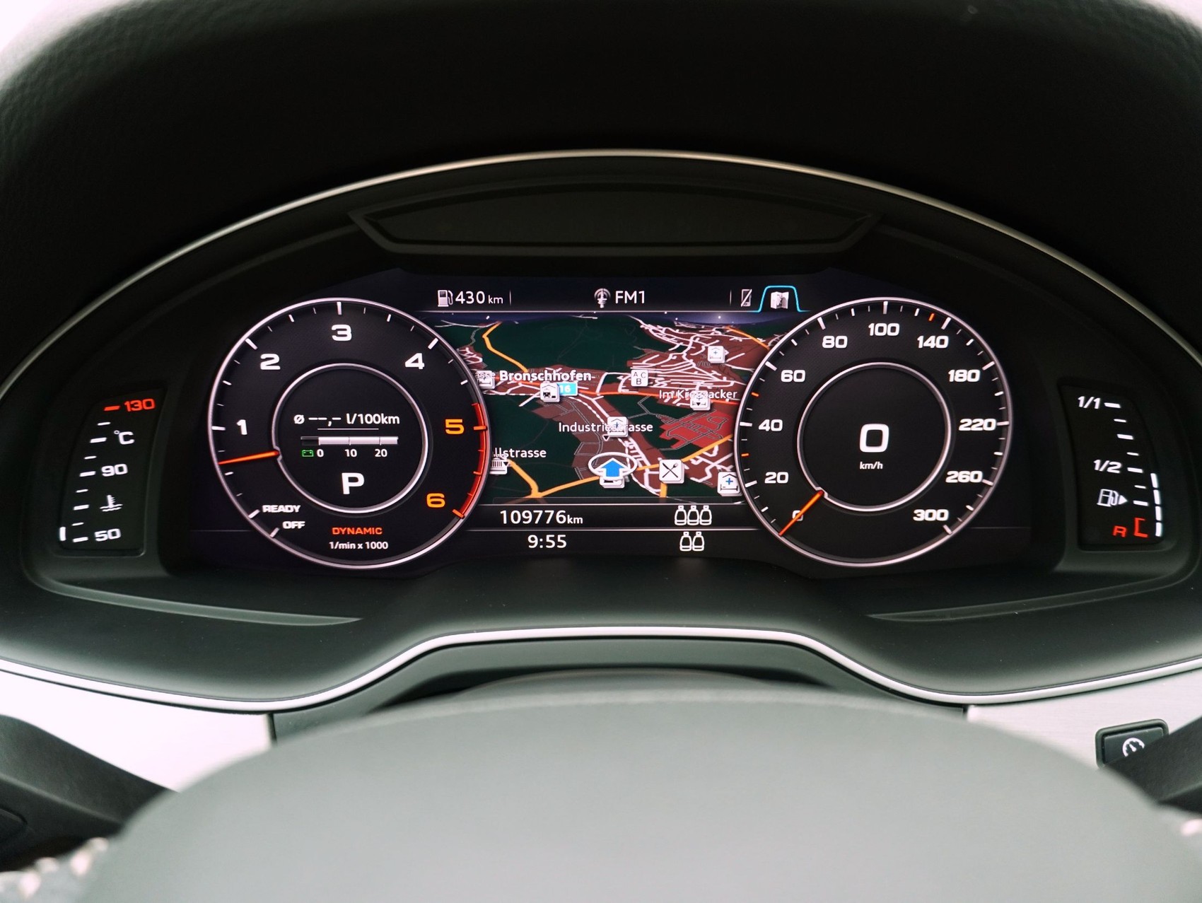 AUDI Q7 50 TDI S line quattro T-Tronic-image-19