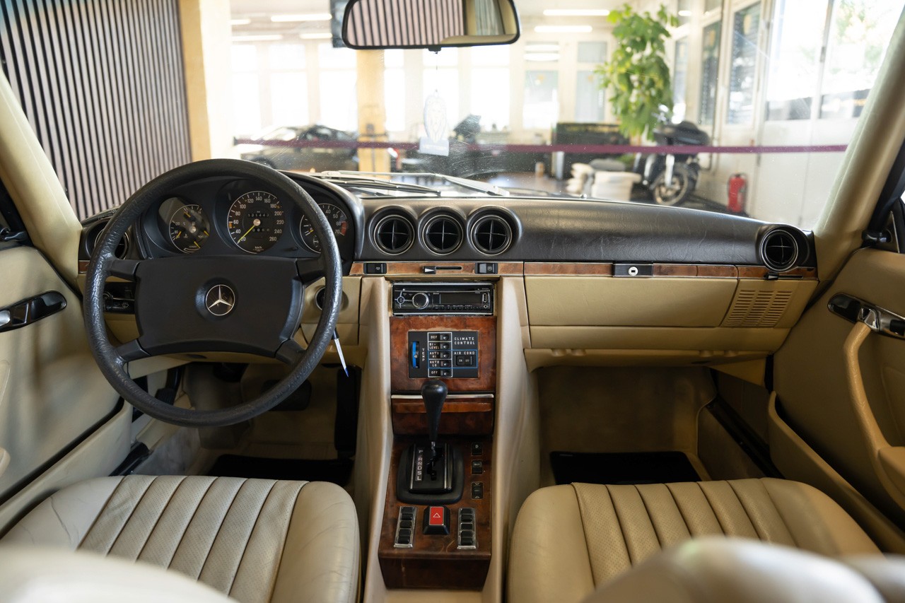MERCEDES-BENZ 500 SLC-image-12