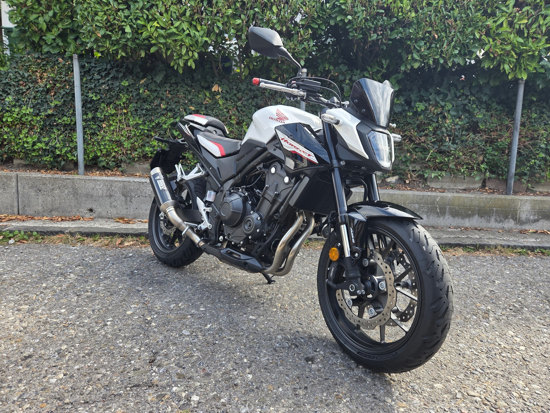 HONDA CB 500 Hornet-showroom-element-1