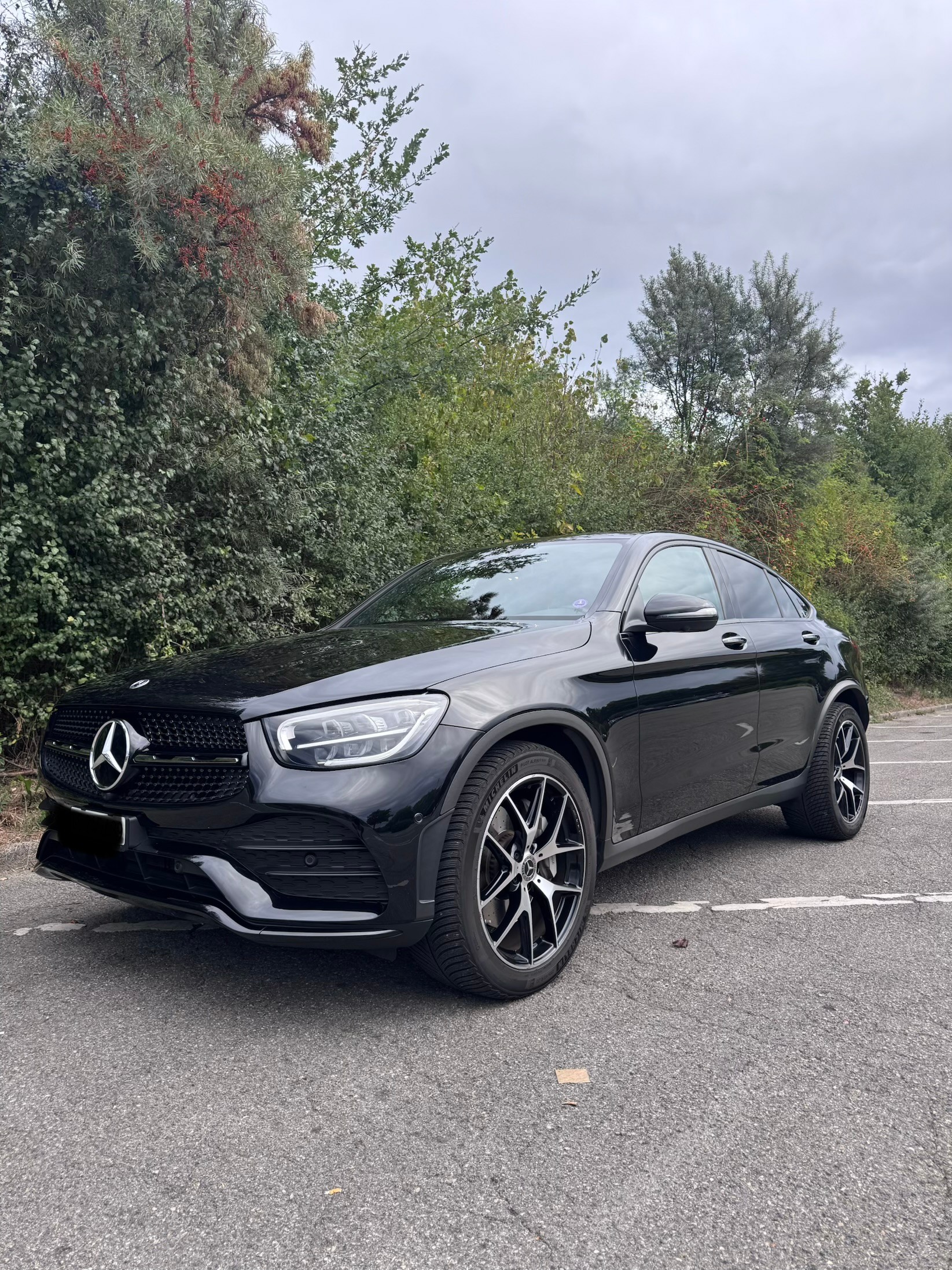 MERCEDES-BENZ GLC 220 d AMG Line 4matic-image-0
