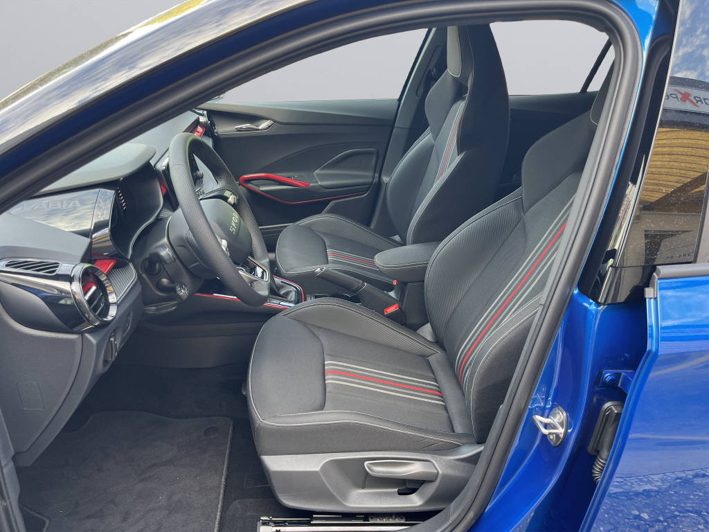 SKODA Fabia 1.0 TSI Monte Carlo DSG-image-8