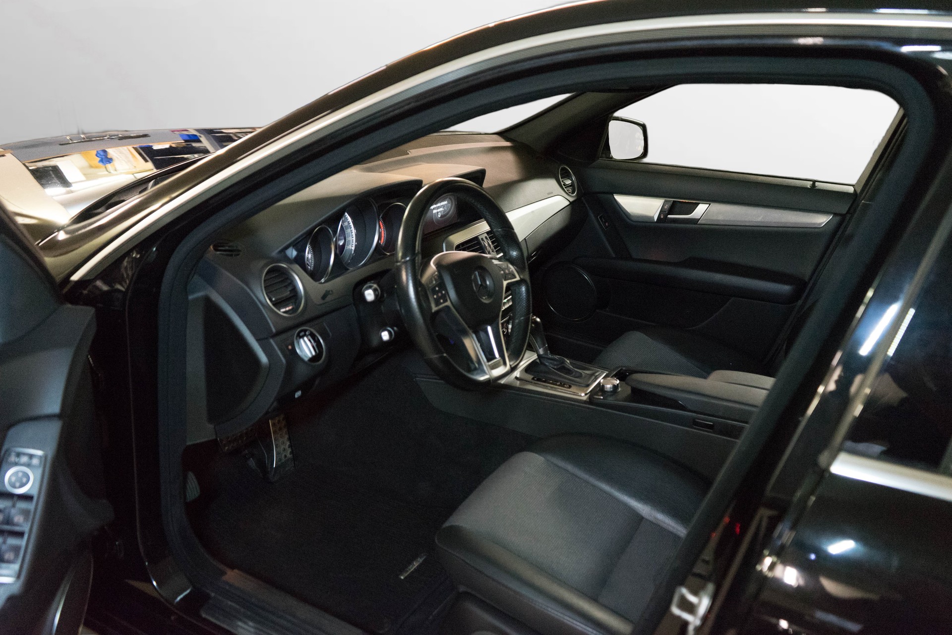 MERCEDES-BENZ C 250 CDI Avantgarde 4Matic AMG-LINE-image-11