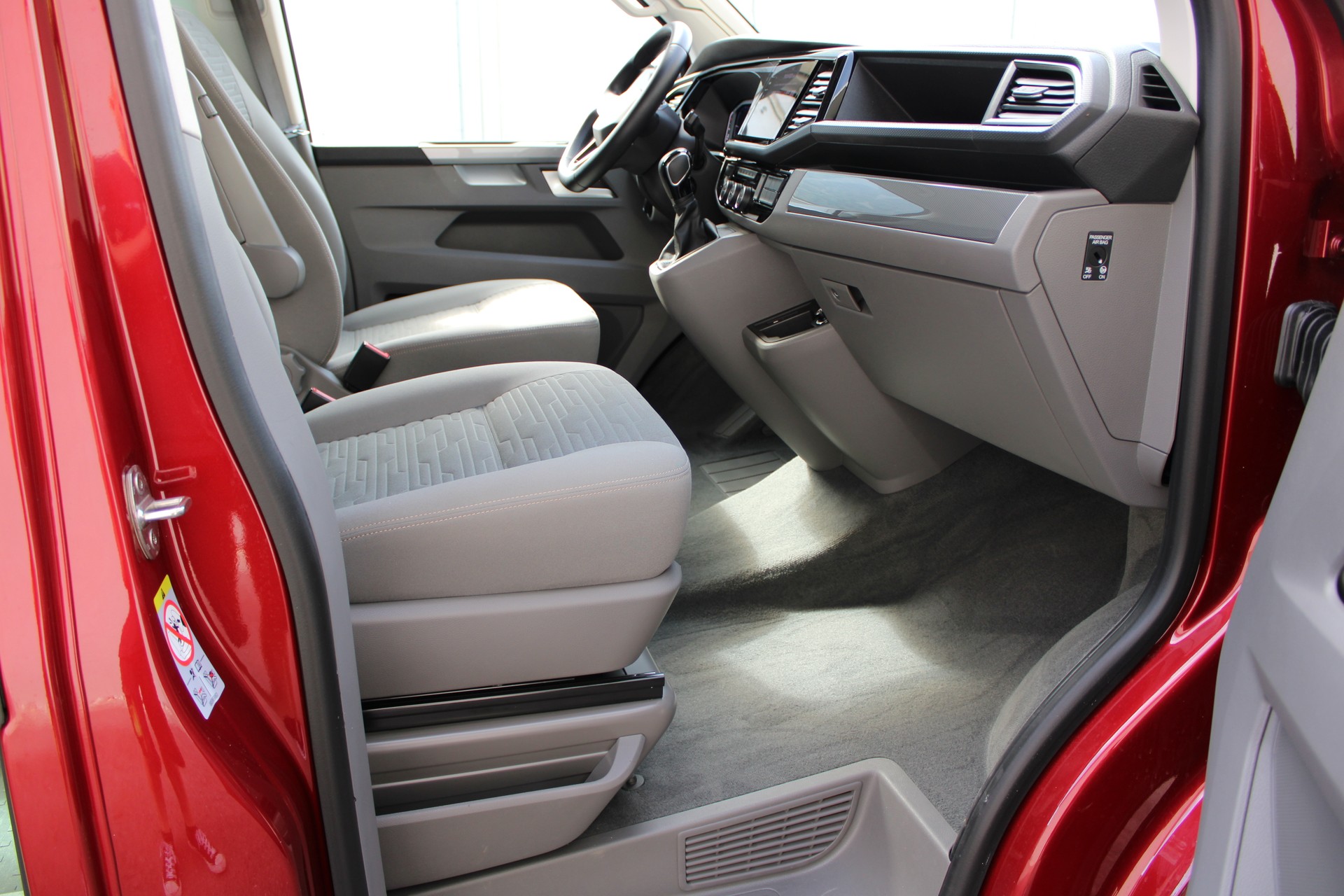VW T6.1 California 2.0 TDI Ocean Last Edition DSG-image-26