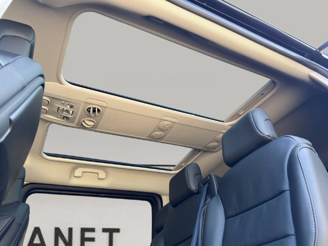 PEUGEOT Traveller Standard 2.2 BlueHDi 180 Business VIP S/S-image-10