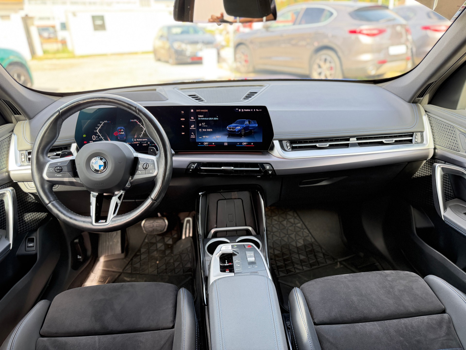 BMW X1 sDrive 18i M Sport-image-8