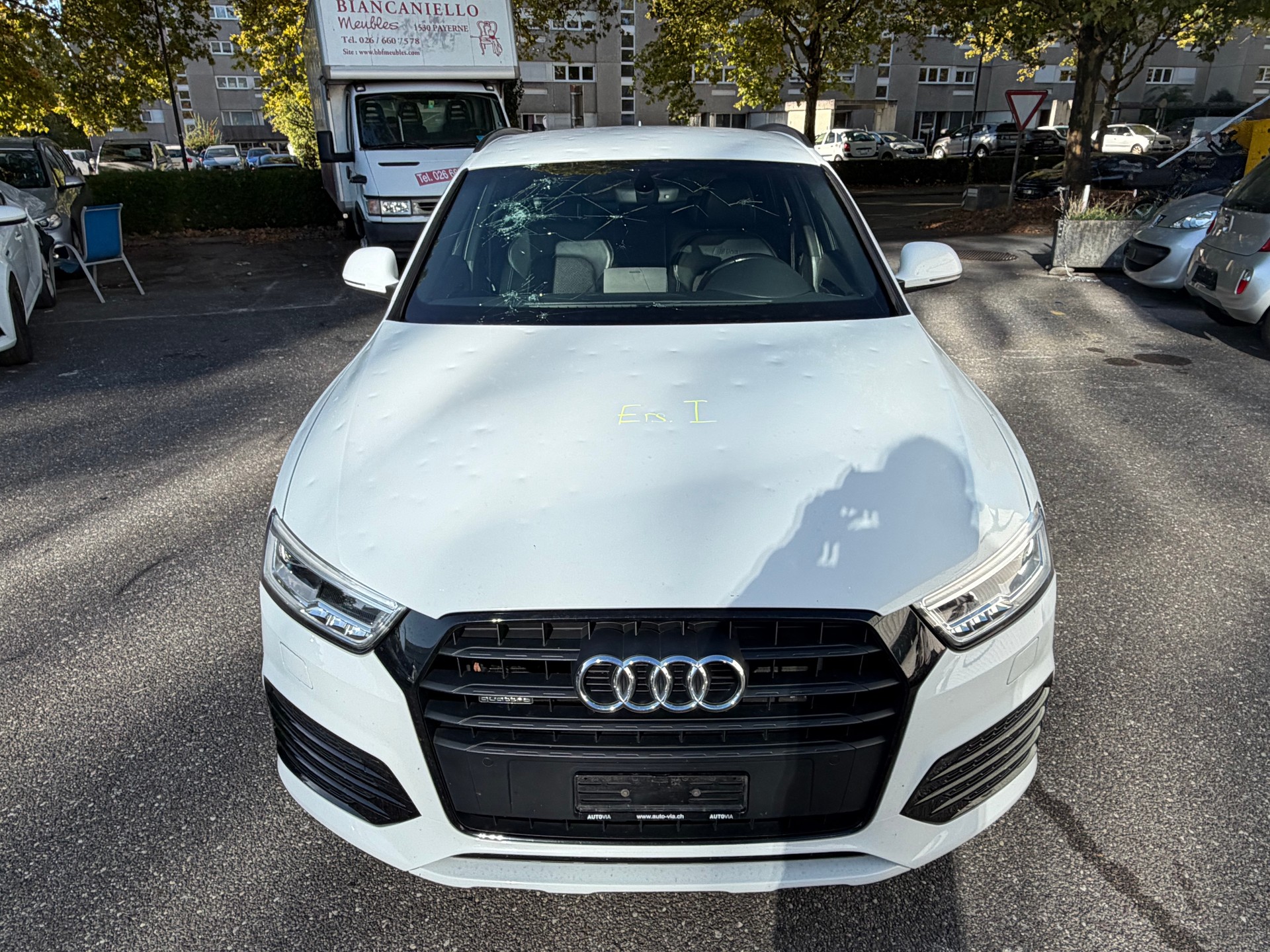AUDI Q3 2.0 TDI sport quattro S-tronic-image-2