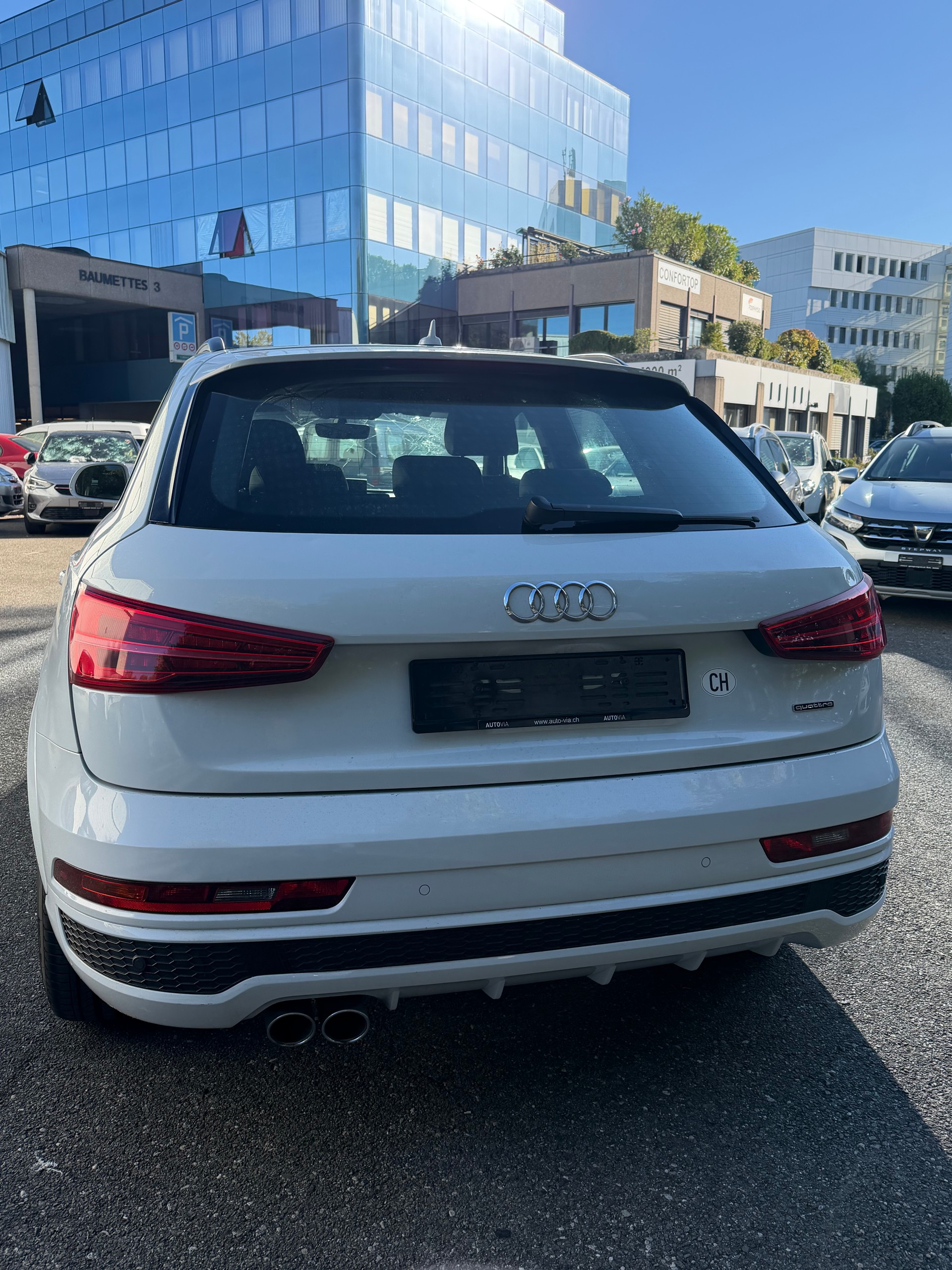 AUDI Q3 2.0 TDI sport quattro S-tronic-image-6