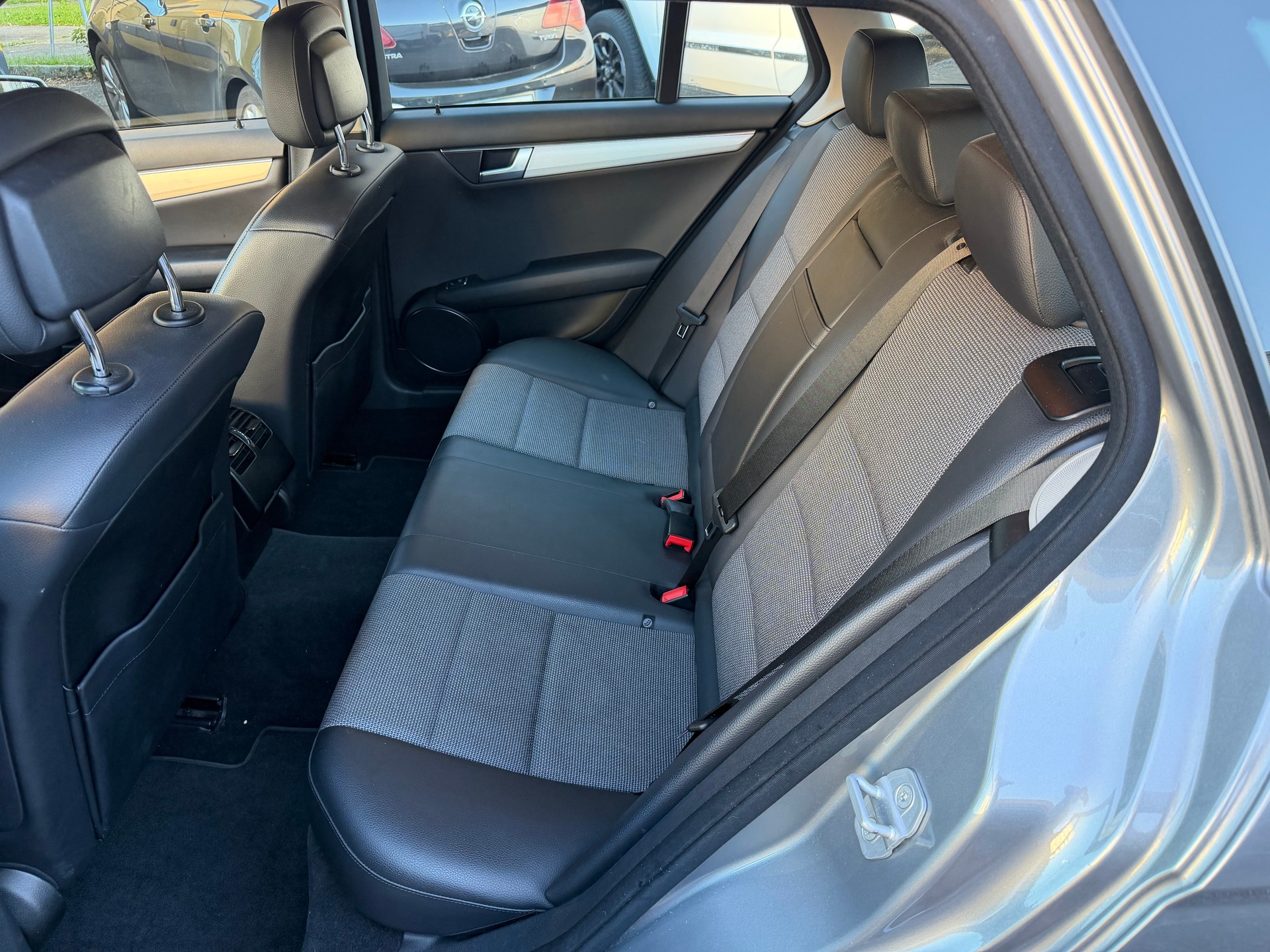 MERCEDES-BENZ C 250 CDI Avantgarde 4Matic 7G-Tronic-image-7