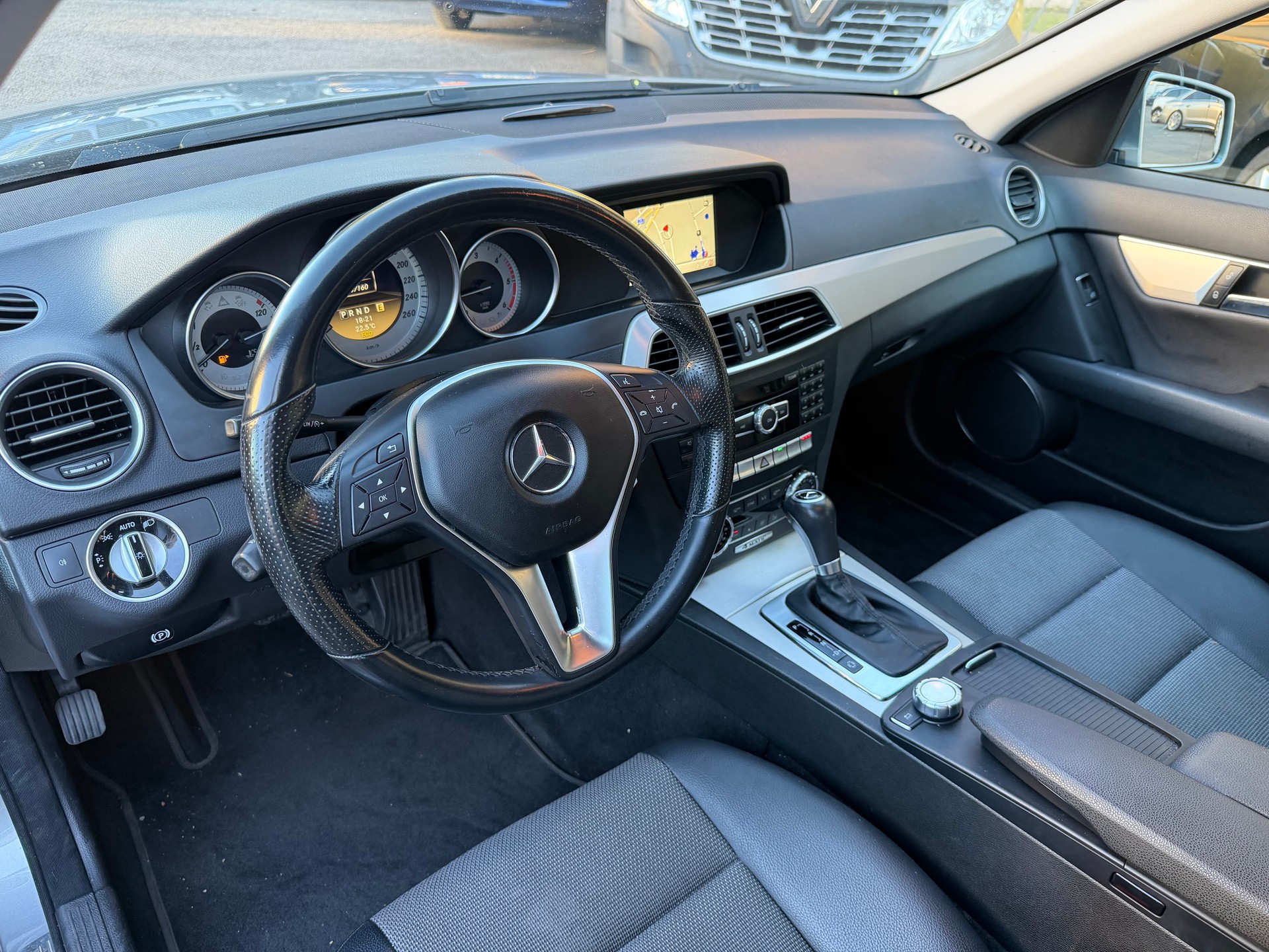 MERCEDES-BENZ C 250 CDI Avantgarde 4Matic 7G-Tronic-image-12
