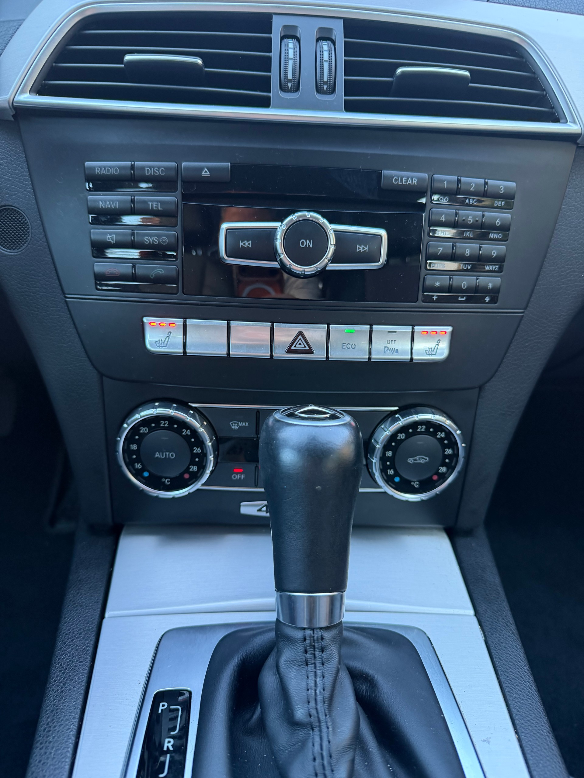 MERCEDES-BENZ C 250 CDI Avantgarde 4Matic 7G-Tronic-image-10