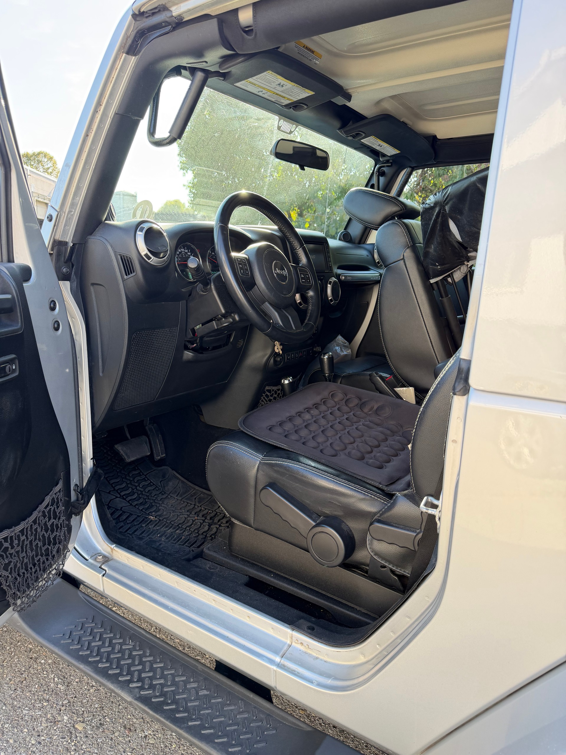 JEEP Wrangler 2.8 CRD Sahara Automatic hardtop-image-9