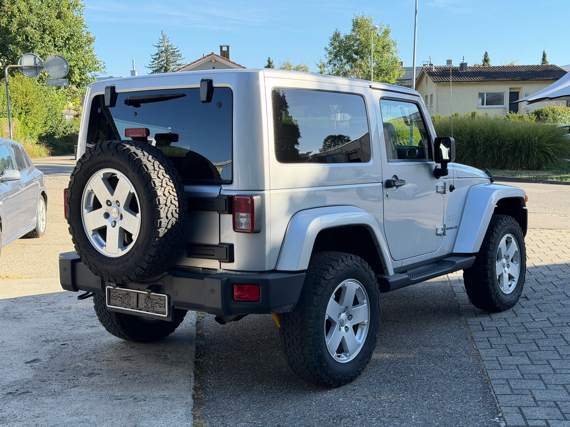 JEEP Wrangler 2.8 CRD Sahara Automatic hardtop-image-2
