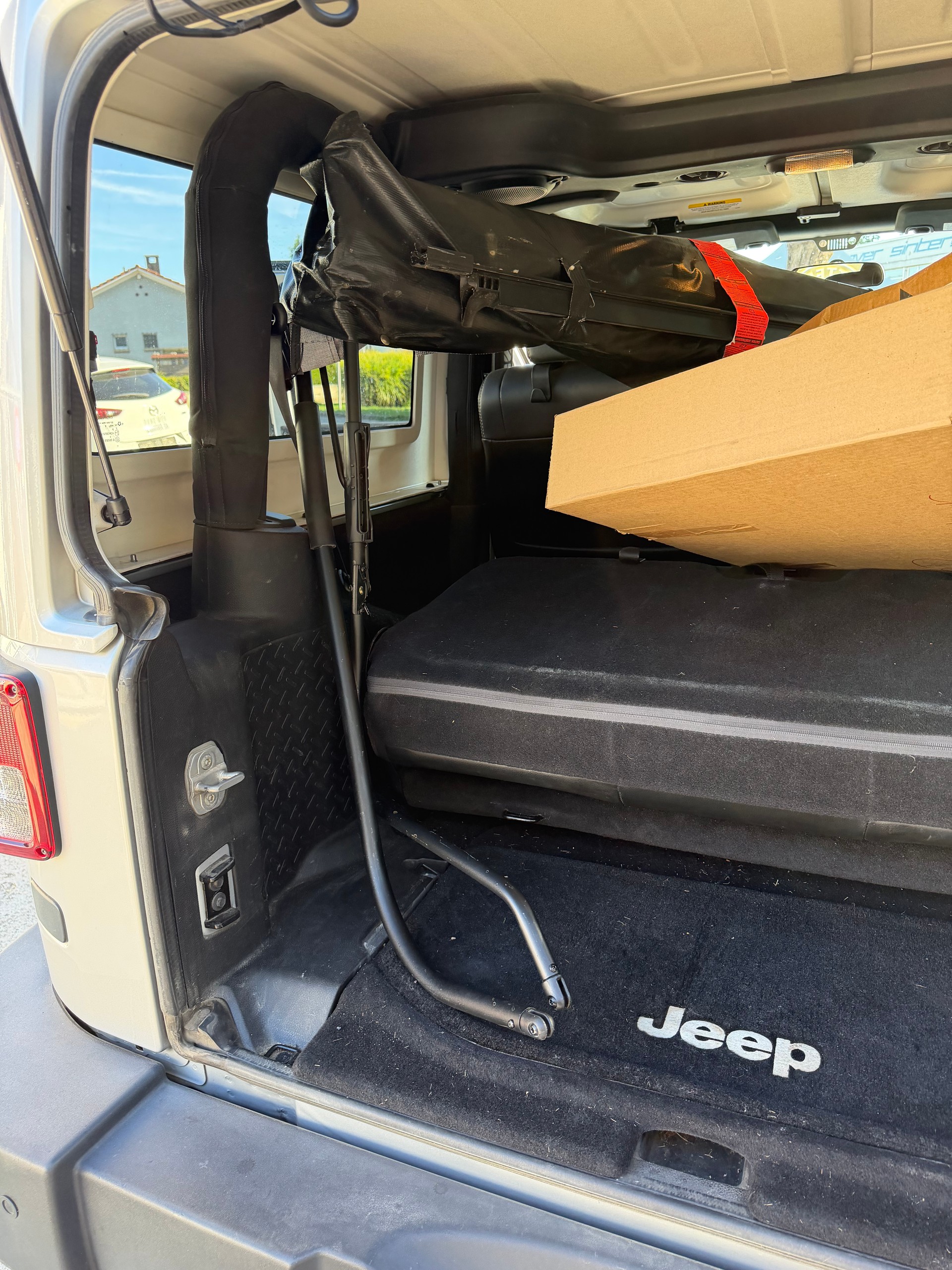 JEEP Wrangler 2.8 CRD Sahara Automatic hardtop-image-11