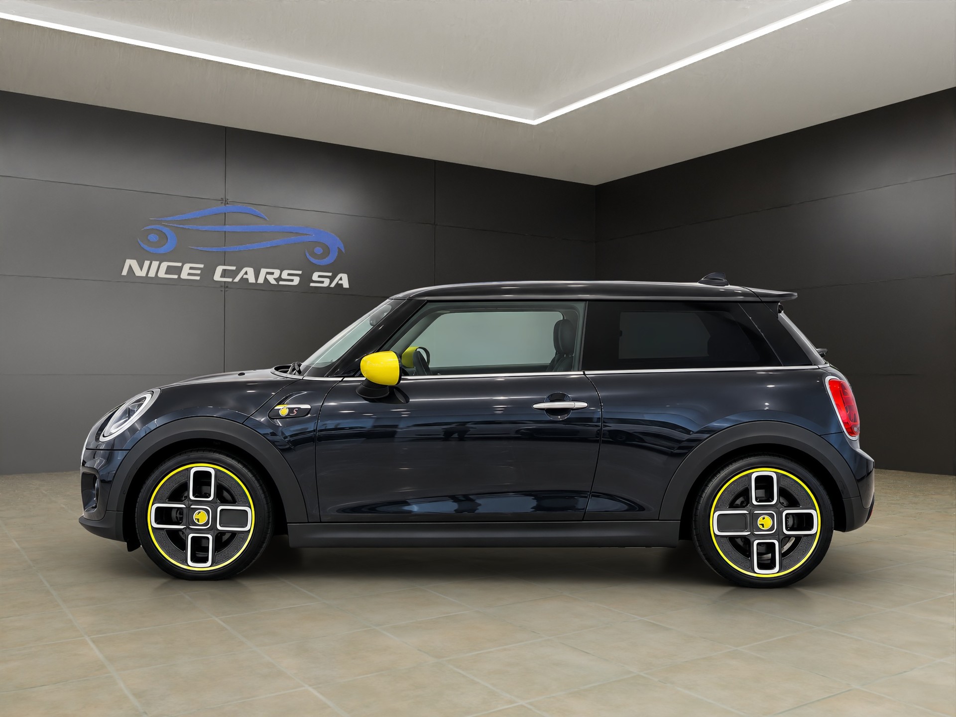 MINI Cooper SE-image-4