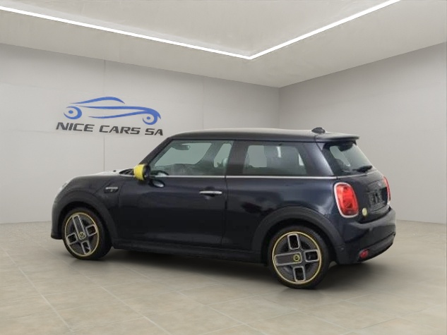 MINI Cooper SE-image-2
